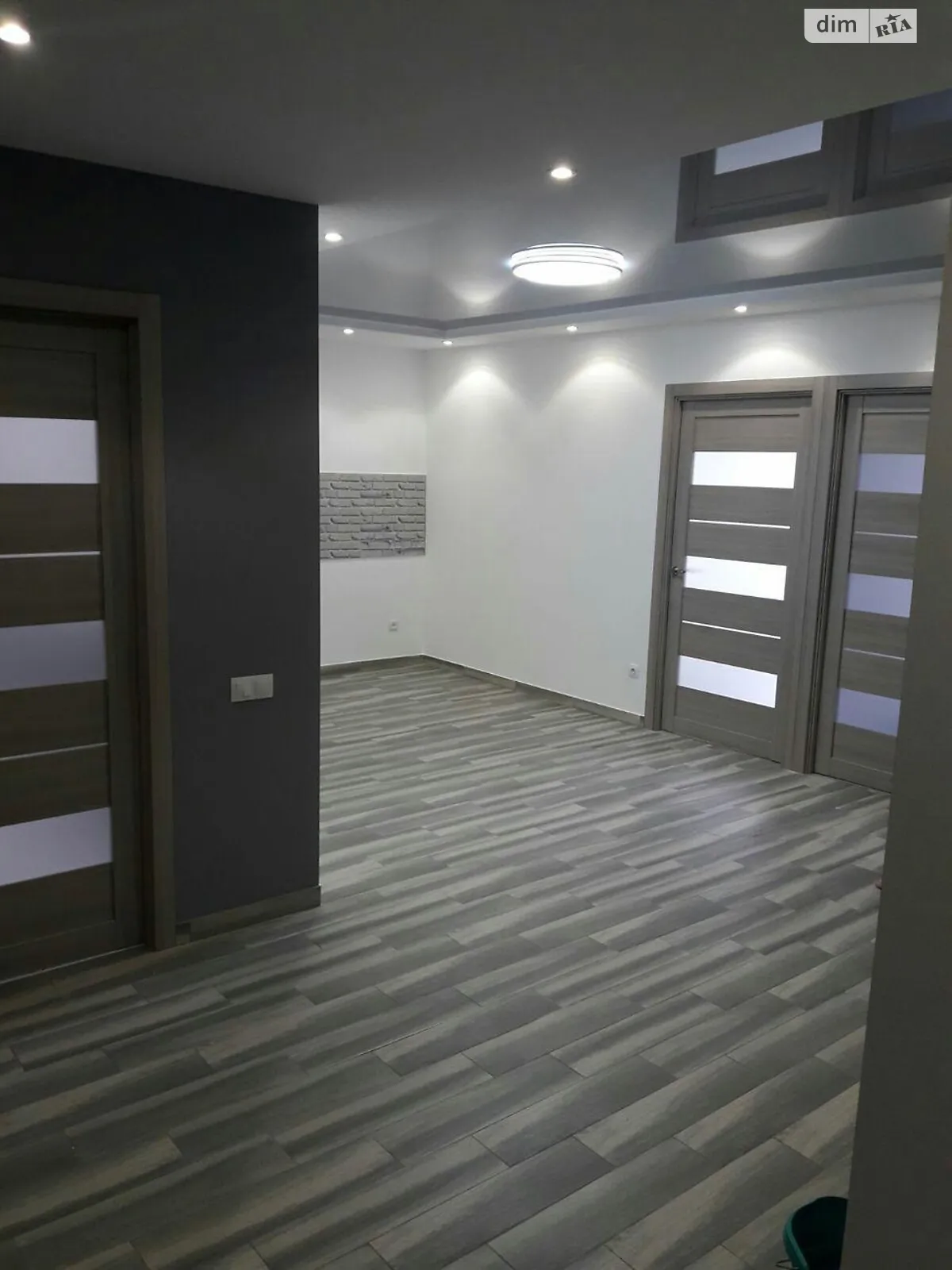 2-комнатная квартира 68 кв. м в Тернополе, ул. Сахарова Андрея Академика - фото 1