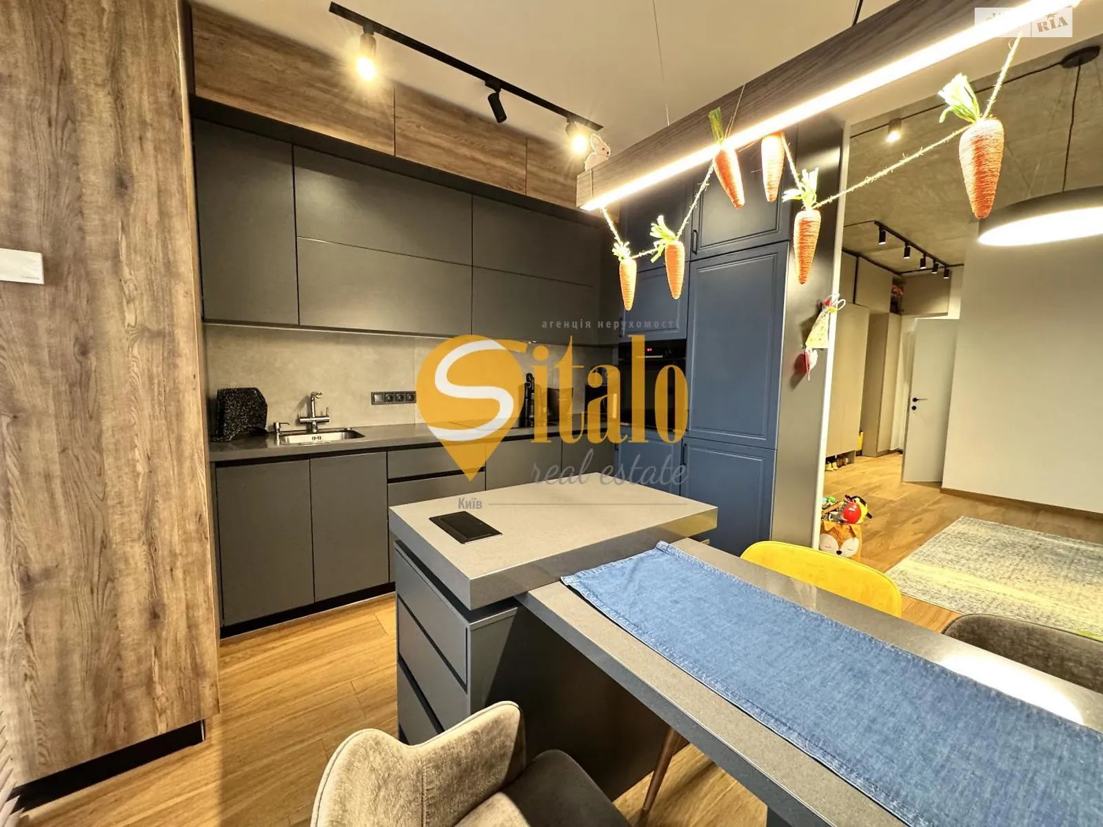 Продается дом на 2 этажа 95 кв. м с террасой, цена: 149999 $ - фото 1