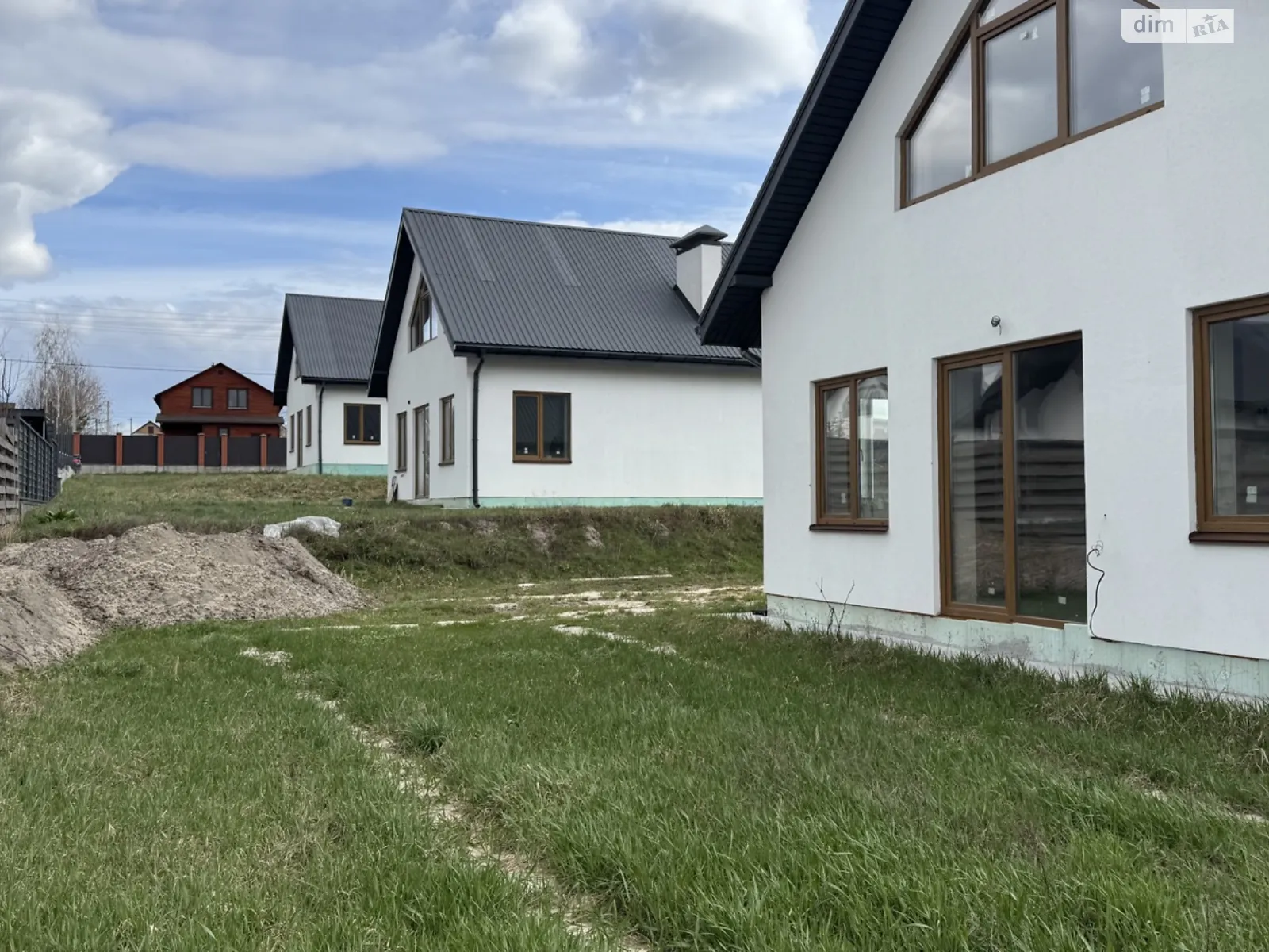 Продается дом на 2 этажа 120 кв. м с гаражом, цена: 64990 $ - фото 1