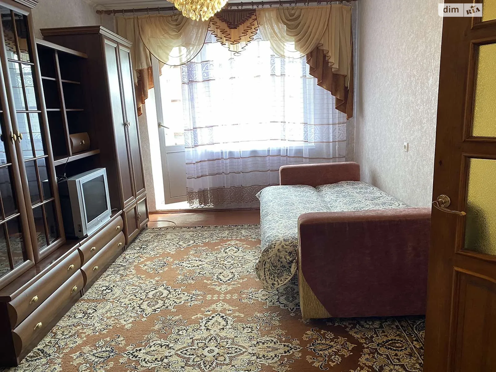 Сдается в аренду 1-комнатная квартира 35 кв. м в Ровно, ул. Волынской Дивизии, 31 - фото 1