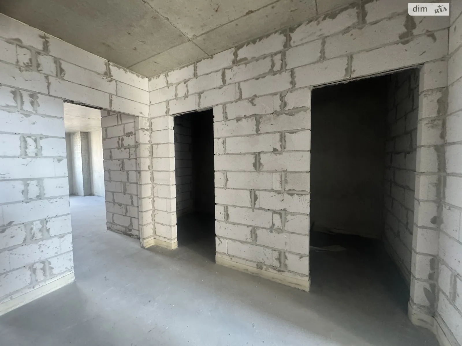 Продается 3-комнатная квартира 100 кв. м в Ивано-Франковске, ул. Ленкавского - фото 1