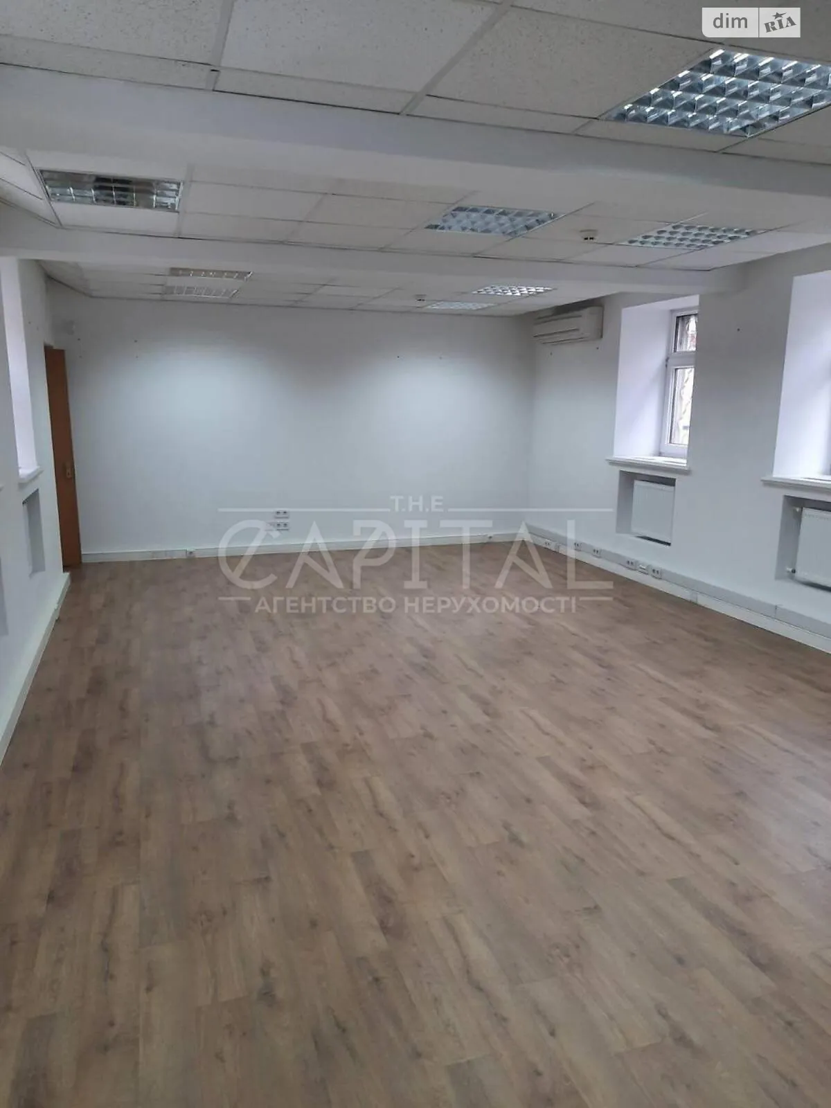 Здається в оренду офіс 150 кв. м в бізнес-центрі, цена: 3750 $ - фото 1
