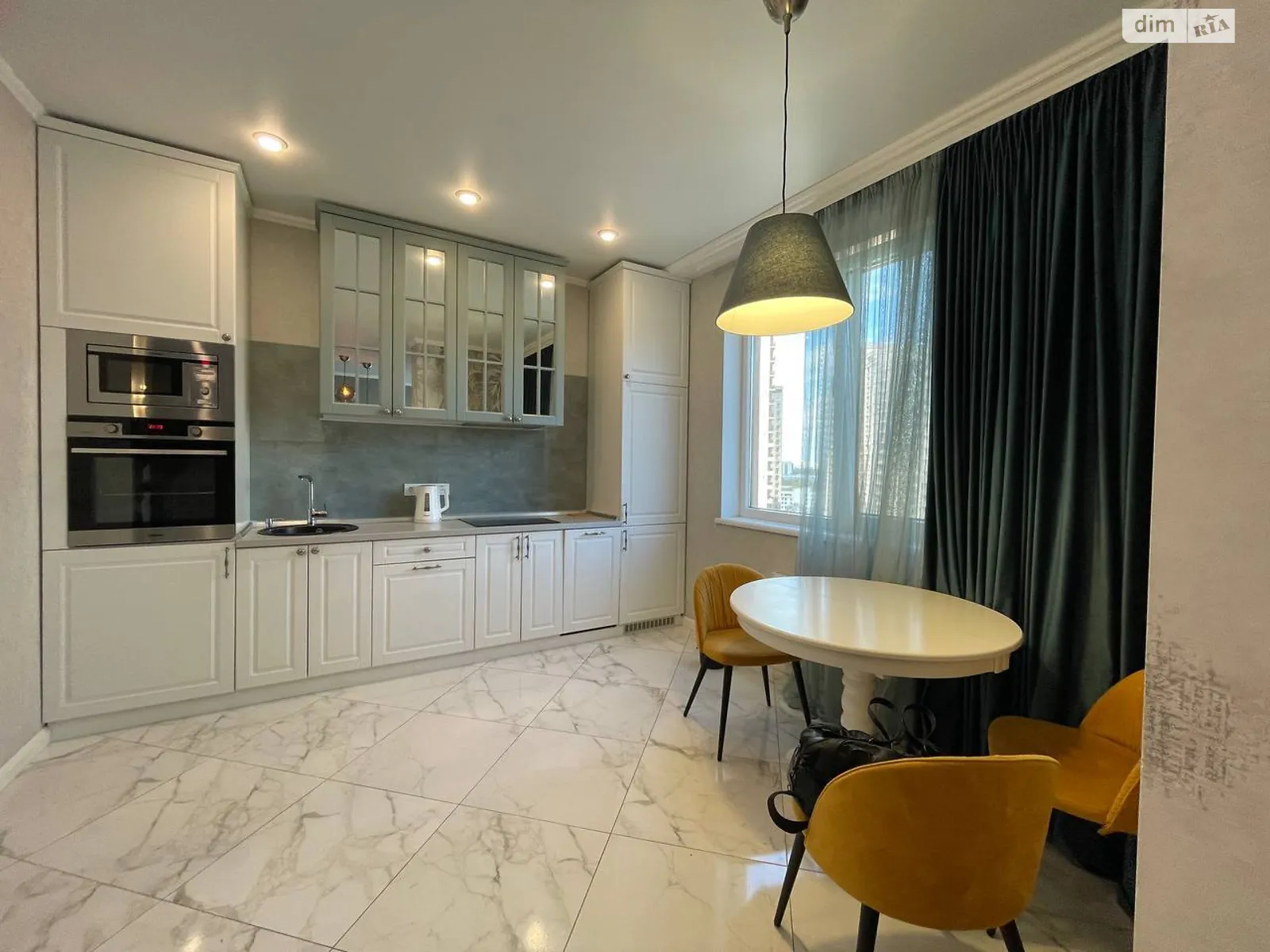Продается 1-комнатная квартира 46 кв. м в Одессе, ул. Генуэзская, 3А - фото 1