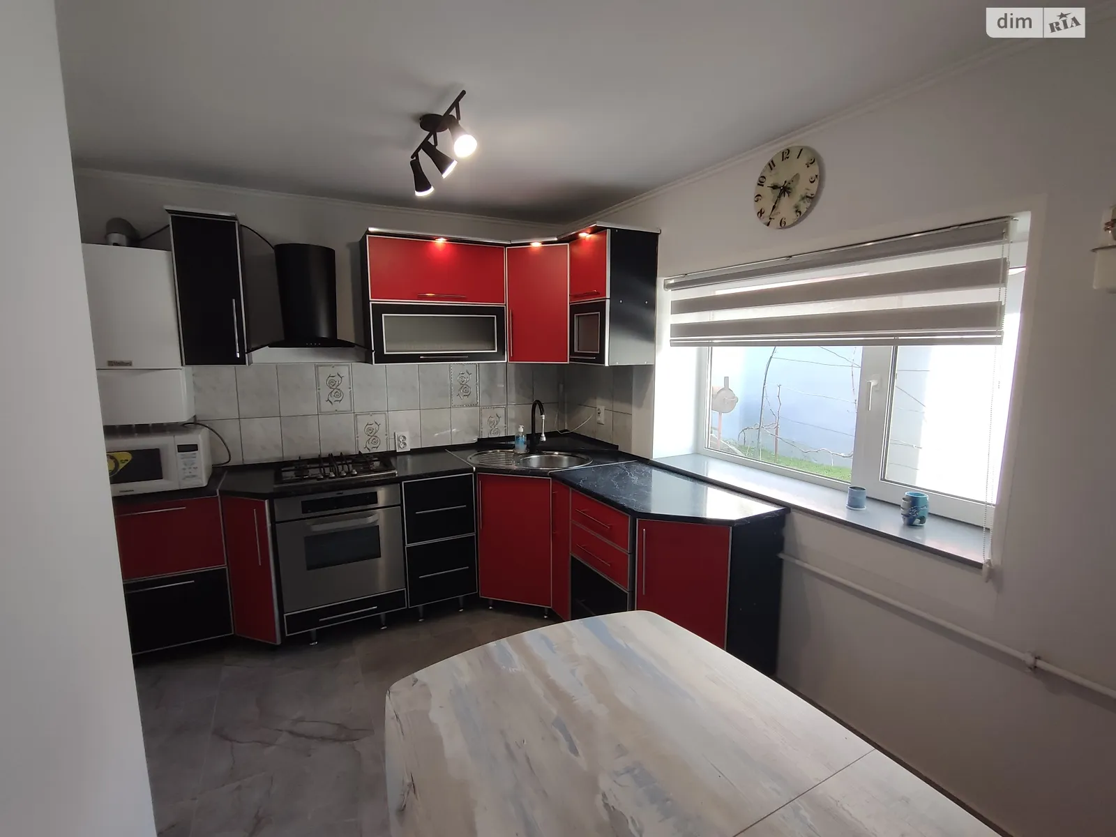 Продается дом на 2 этажа 83 кв. м с подвалом, цена: 115000 $ - фото 1