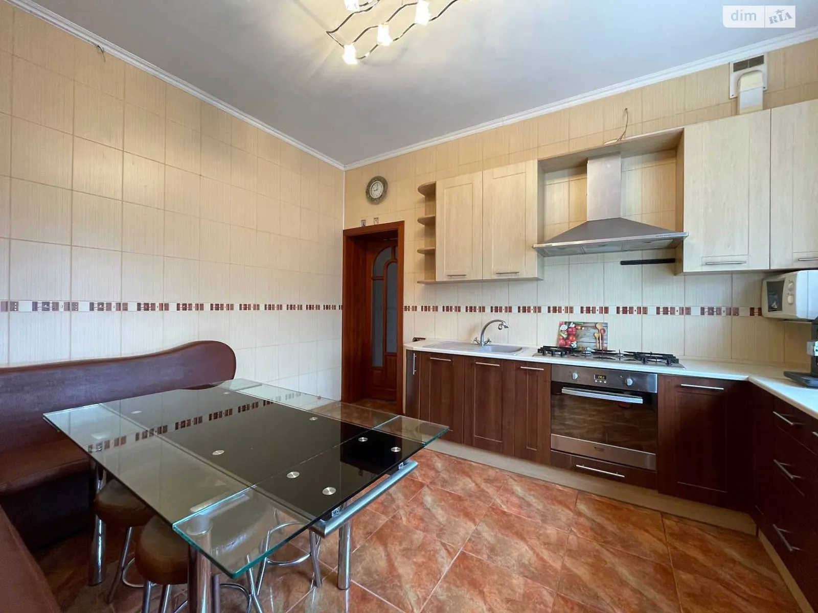 Продается дом на 2 этажа 190.6 кв. м с бассейном, цена: 155000 $ - фото 1
