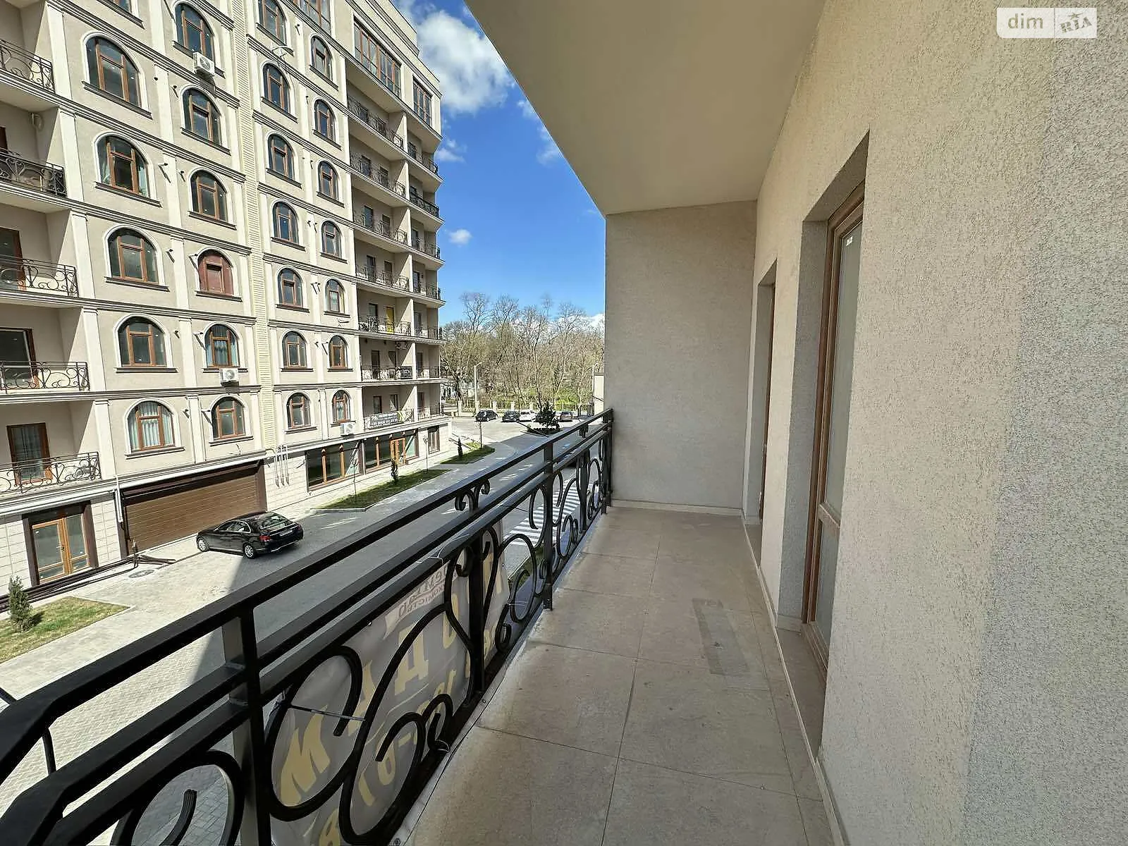 Продается 1-комнатная квартира 40 кв. м в Одессе, ул. Дача Ковалевского, 91 - фото 1