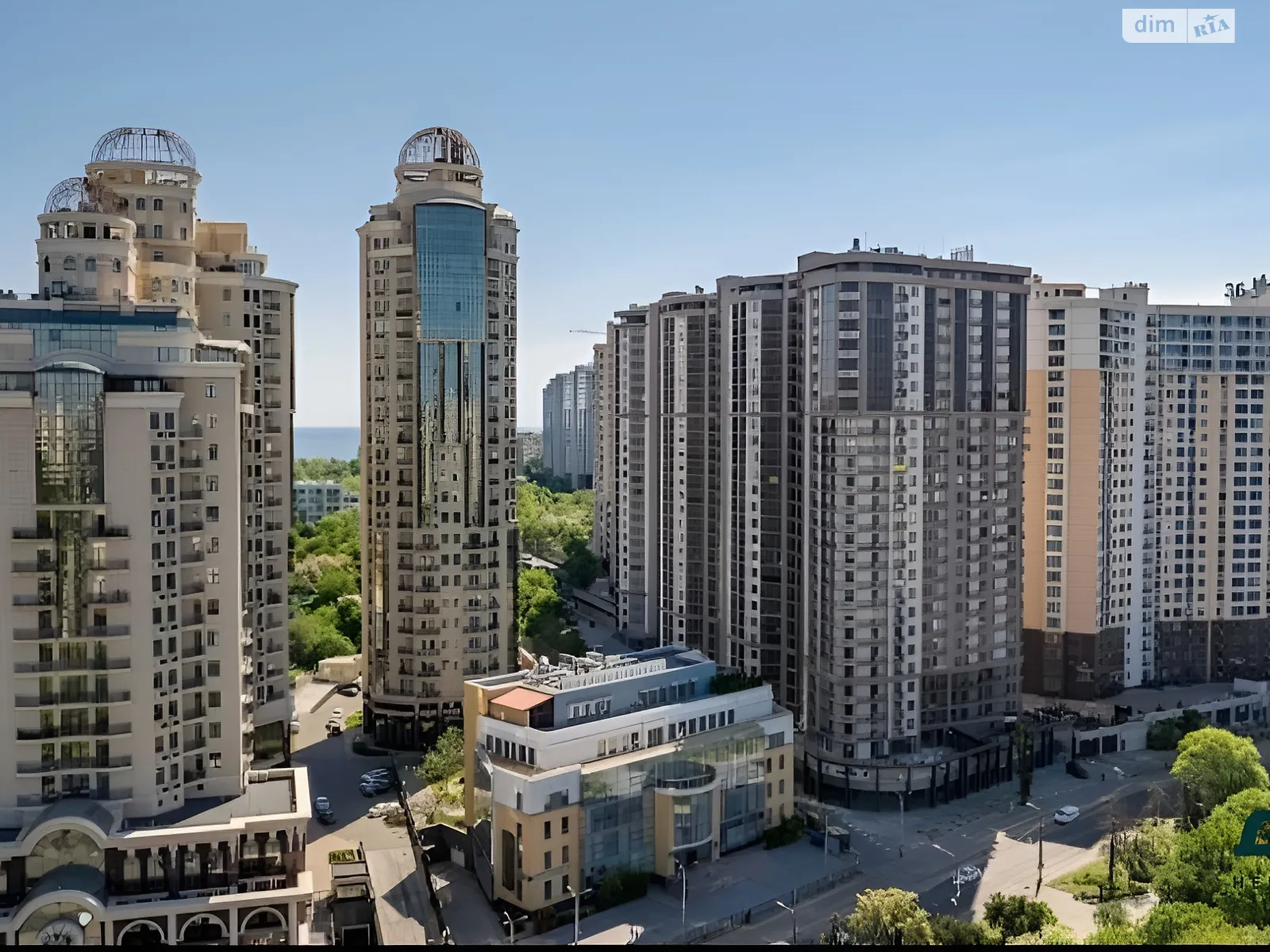 Продається 2-кімнатна квартира 86 кв. м у Одесі, вул. Генуезька, 1 - фото 1