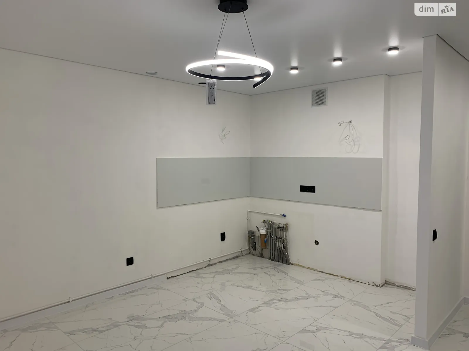 2-кімнатна квартира 54 кв. м у Тернополі, вул. Смакули - фото 1