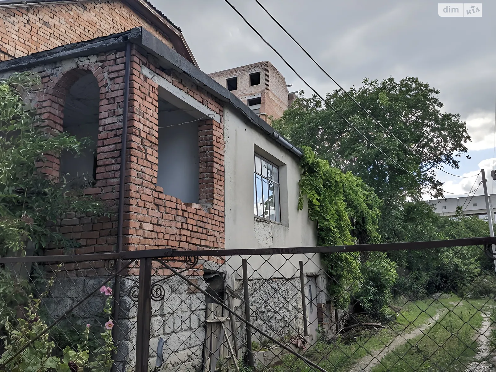 Продається частина будинку 102.6 кв. м з гаражем, цена: 49000 $ - фото 1