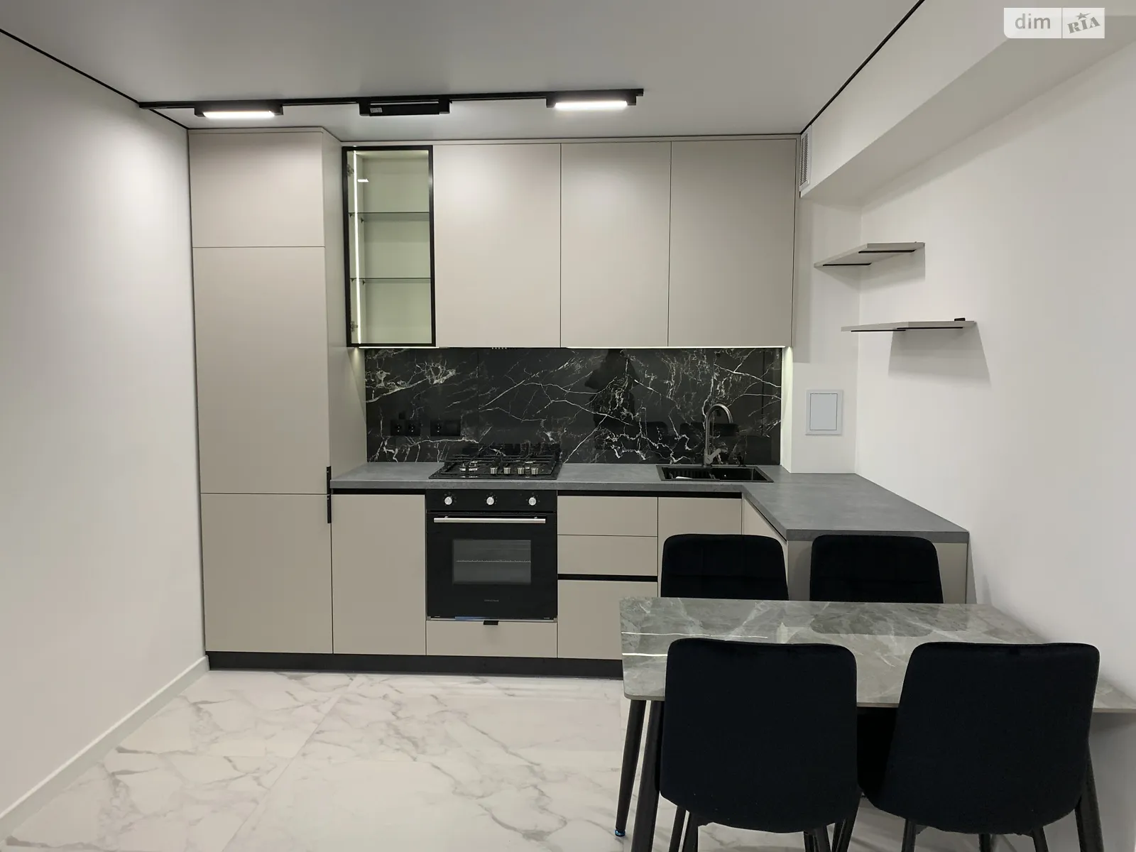 2-комнатная квартира 61.5 кв. м в Тернополе, цена: 69000 $ - фото 1