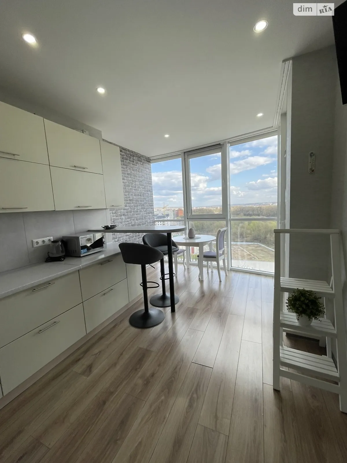 Продается 1-комнатная квартира 41.6 кв. м в Хмельницком, ул. Свободы, 20/1 - фото 1