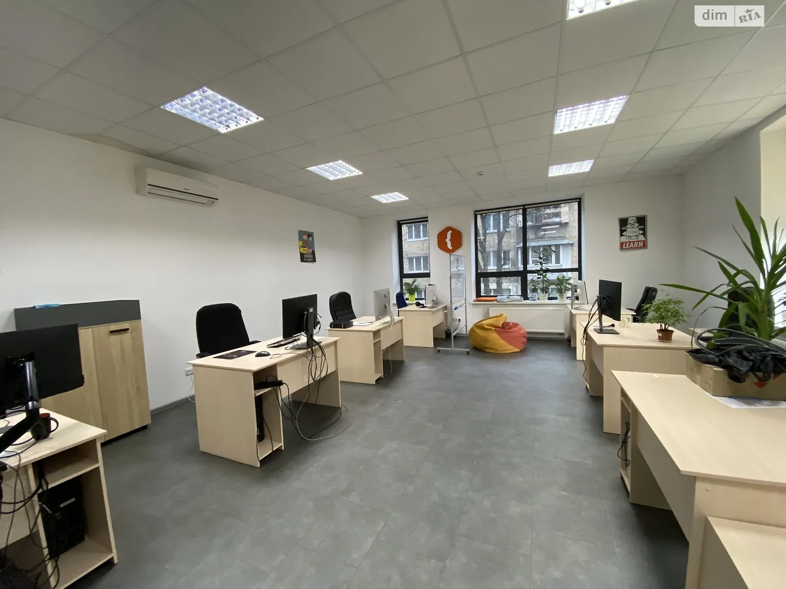 Здається в оренду офіс 325 кв. м в бізнес-центрі, цена: 175500 грн - фото 1