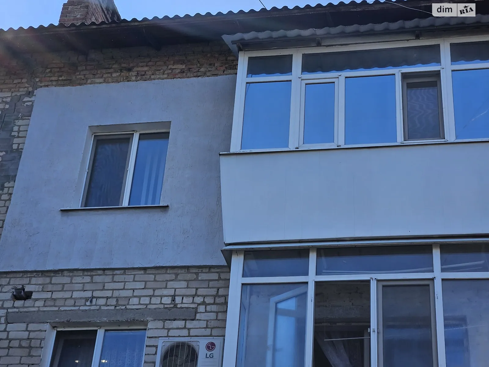 Продається 2-кімнатна квартира 53.67 кв. м у Вільнянську - фото 1
