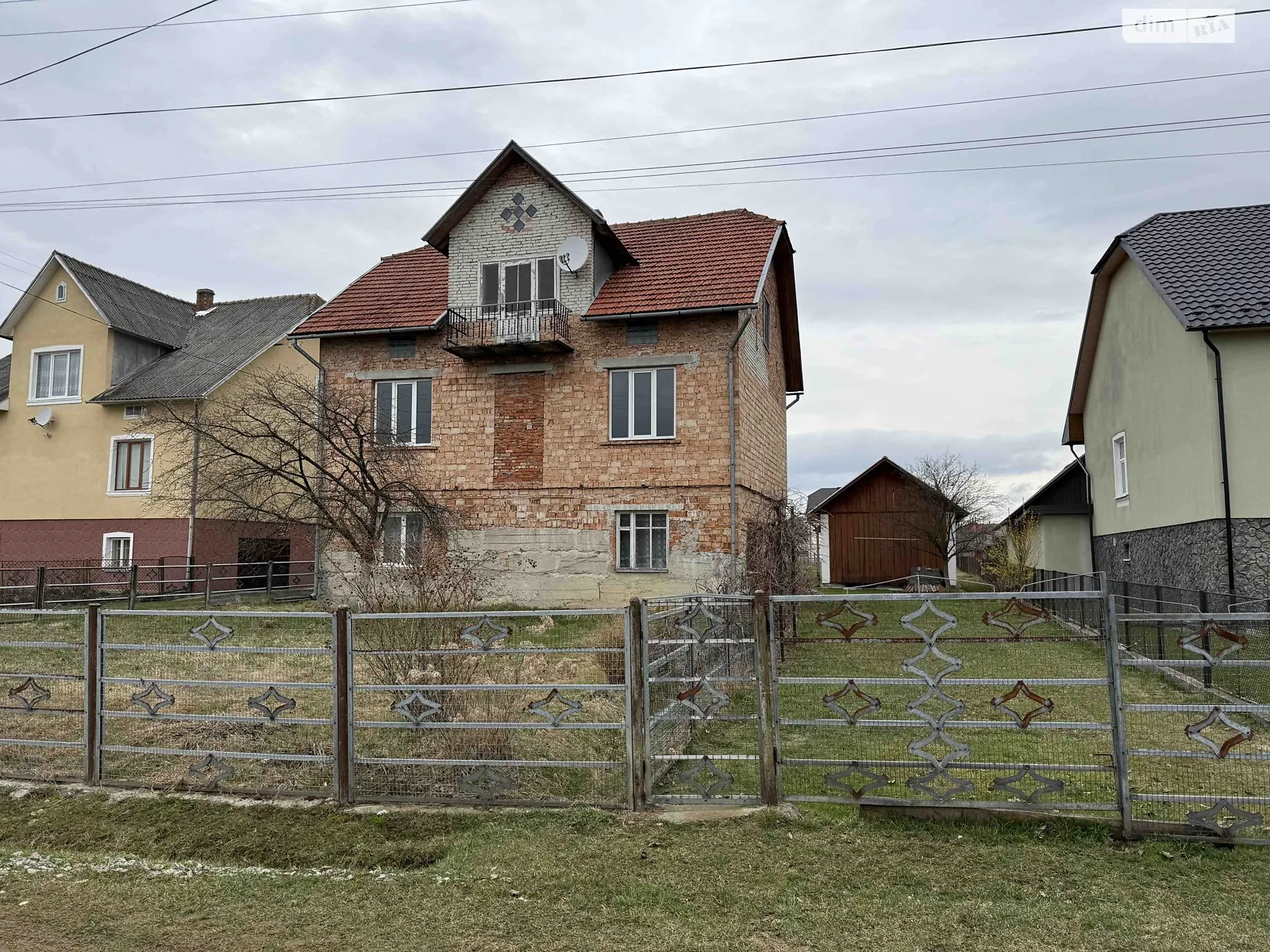Продается дом на 2 этажа 174 кв. м с подвалом, цена: 54000 $ - фото 1