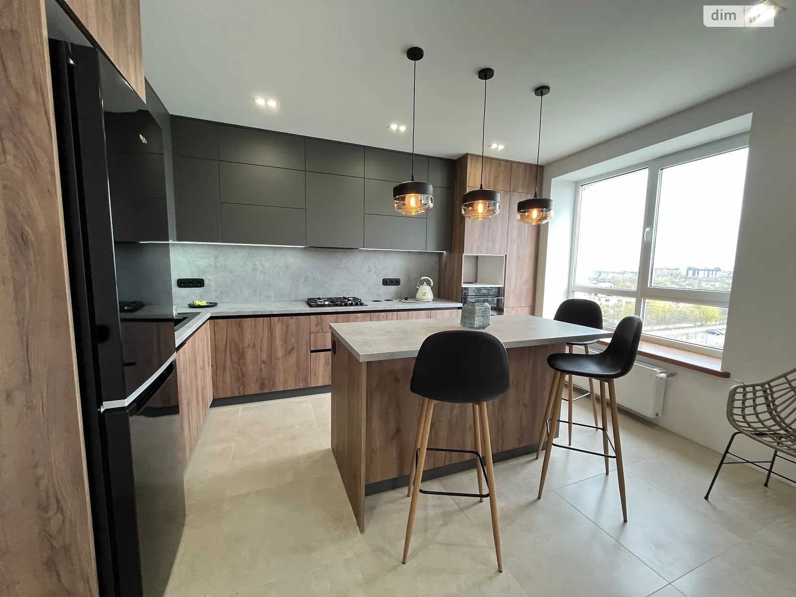 Здається в оренду 2-кімнатна квартира 66.9 кв. м у, цена: 600 $ - фото 1