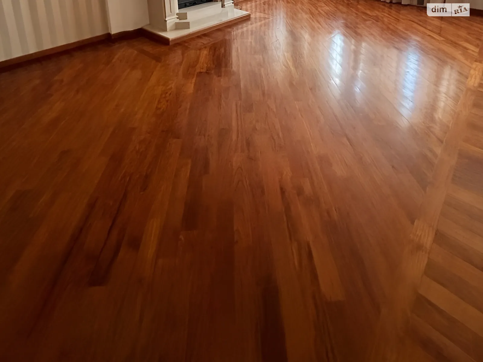 Продается 3-комнатная квартира 128 кв. м в Киеве, ул. Панаса Мирного, 12 - фото 1