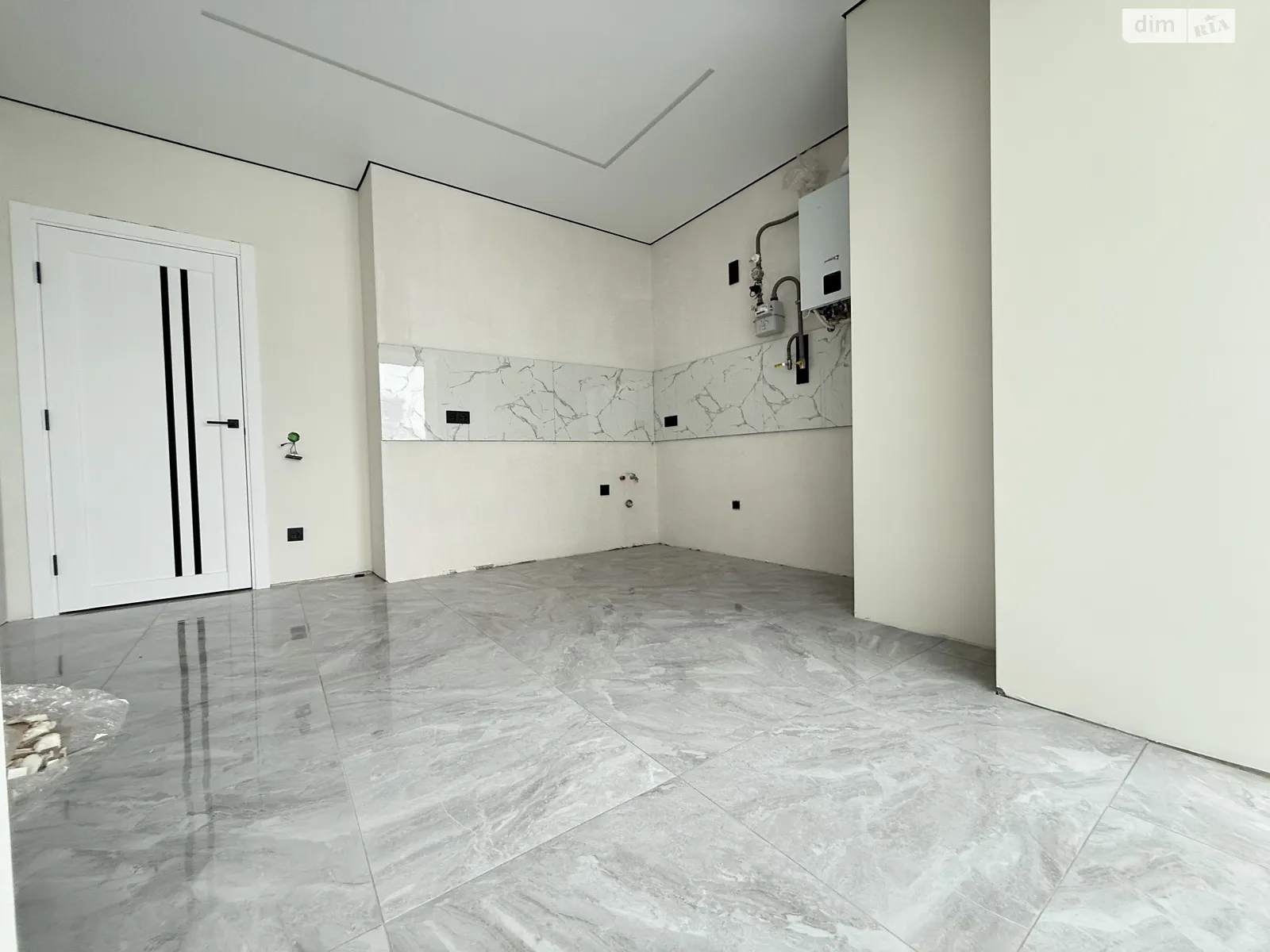 Продается 1-комнатная квартира 43 кв. м в Криховцах, ул. Виноградная, 175 - фото 1