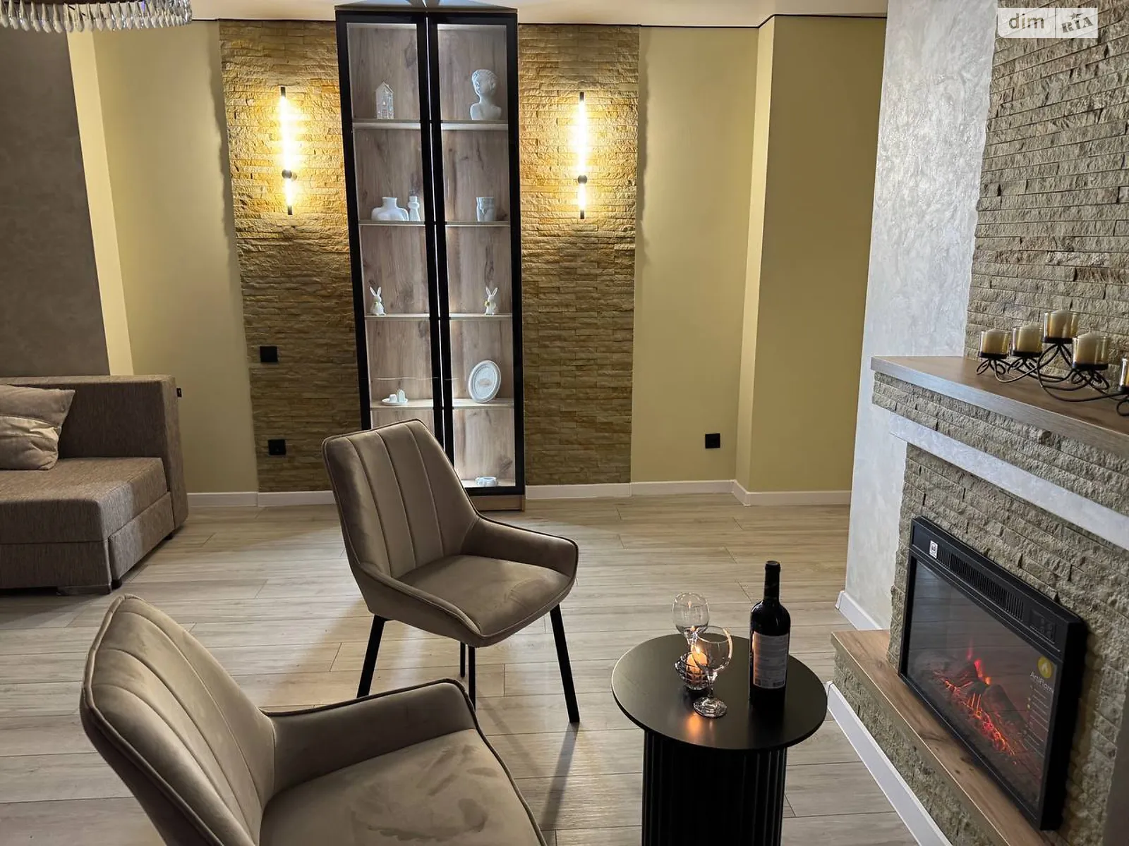 2-комнатная квартира 76 кв. м в Тернополе, пер. Кирпичный, 2 - фото 1