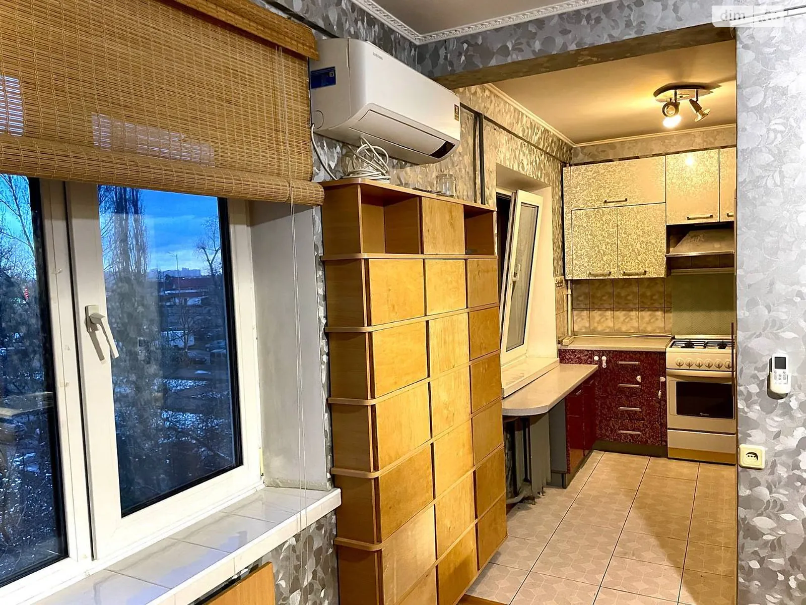 Продается 4-комнатная квартира 59.5 кв. м в Киеве, ул. Зодчих, 38 - фото 1