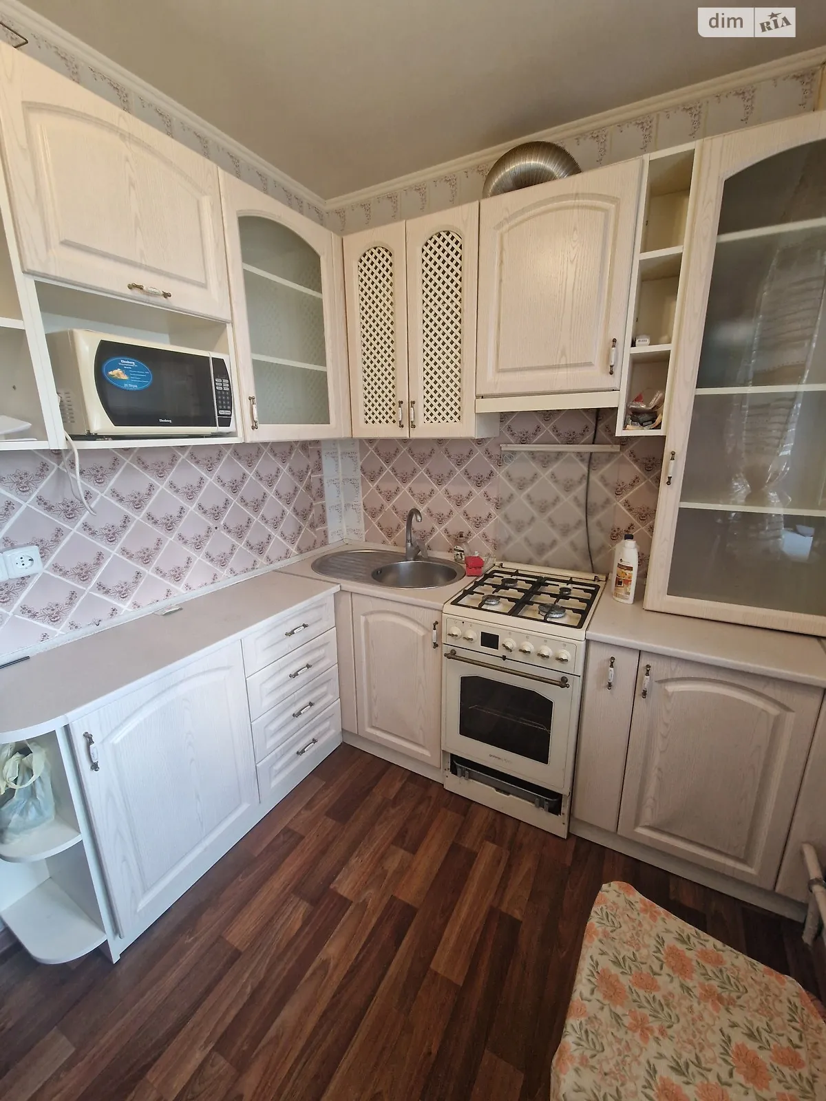 Продается 1-комнатная квартира 37 кв. м в Одессе, ул. Скворцова - фото 1
