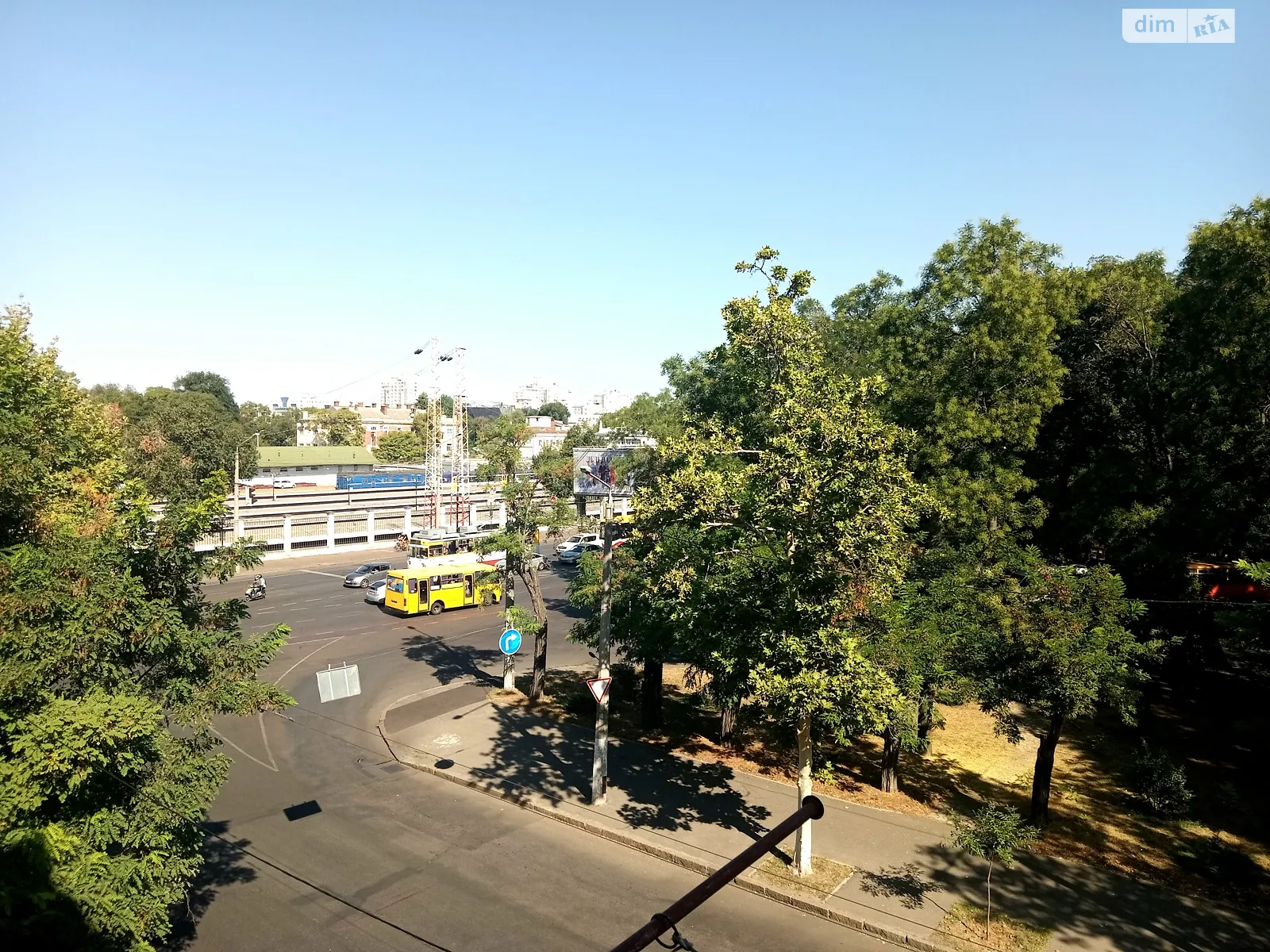 Здається в оренду 2-кімнатна квартира у Одесі, вул. Пироговська, 27 - фото 1