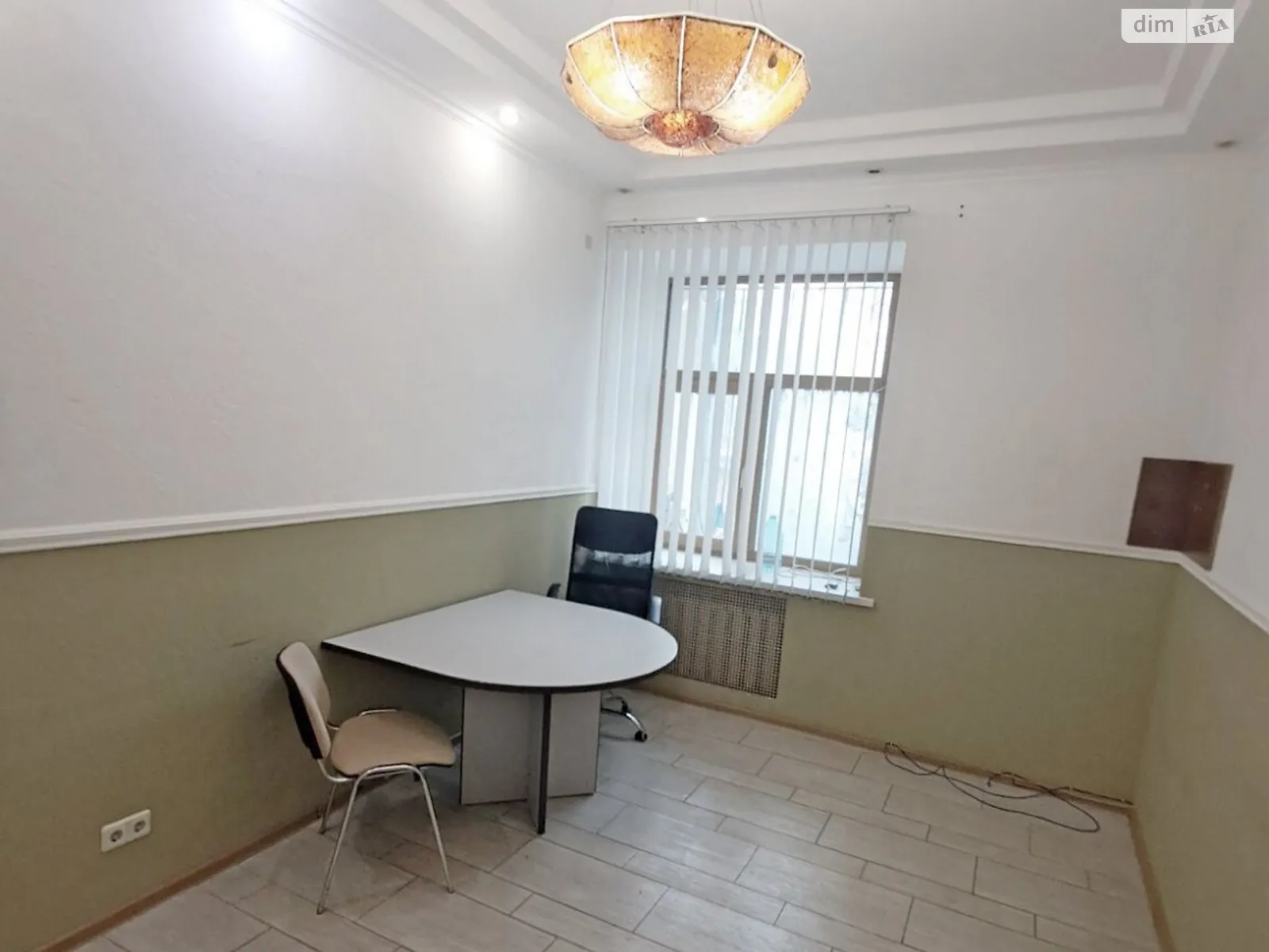Здається в оренду офіс 36 кв. м в бізнес-центрі, цена: 20040 грн - фото 1