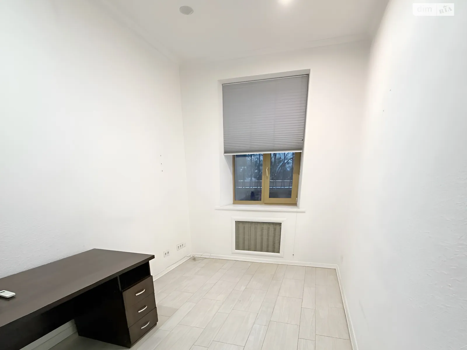 Здається в оренду офіс 16 кв. м в бізнес-центрі, цена: 12050 грн - фото 1