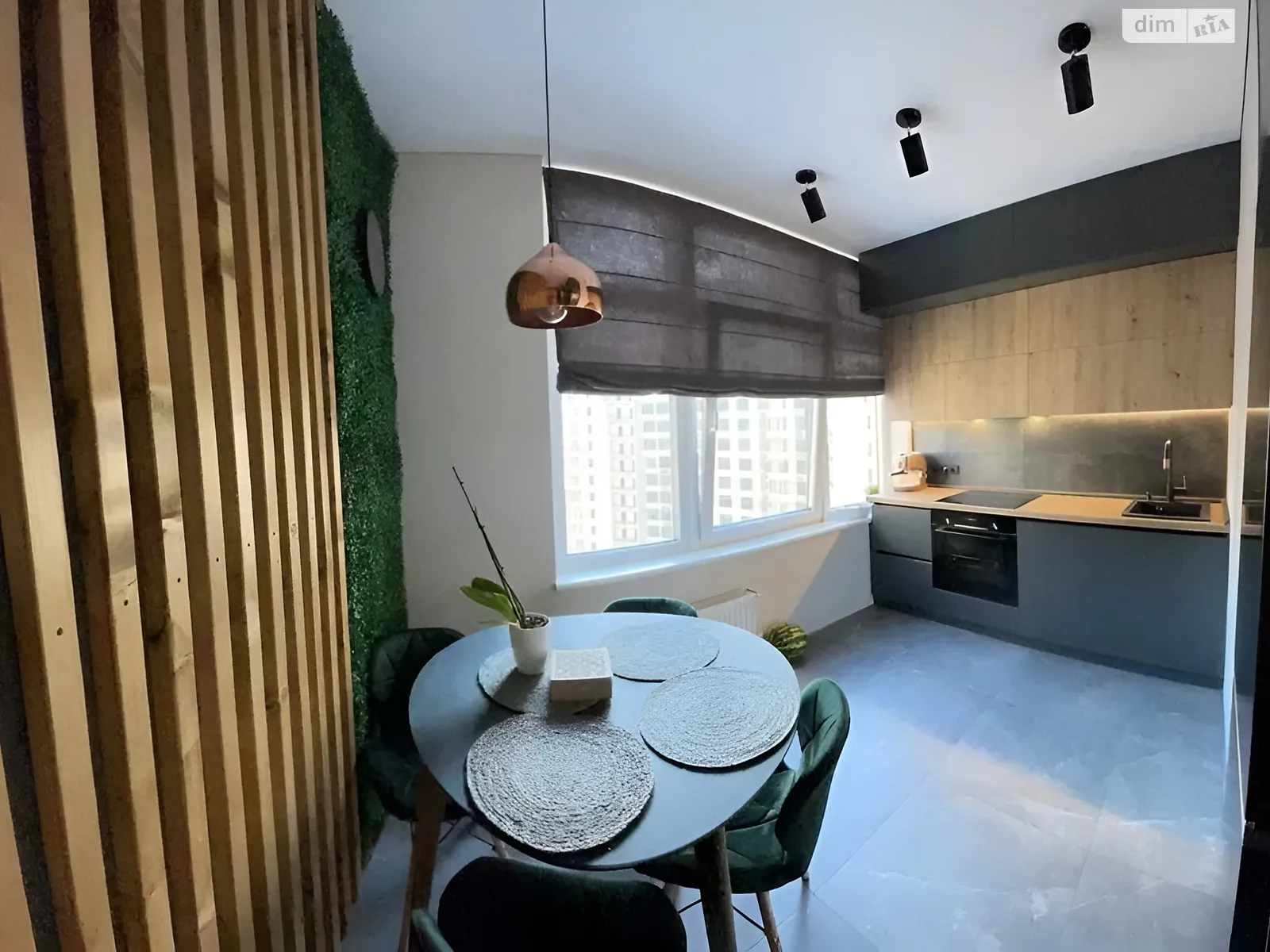 Продается 2-комнатная квартира 60 кв. м в Одессе, пер. Каманина, 16А/2 - фото 1