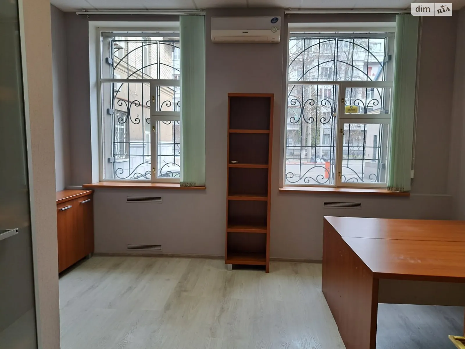 Продається офіс 77.8 кв. м в бізнес-центрі, цена: 205000 $ - фото 1