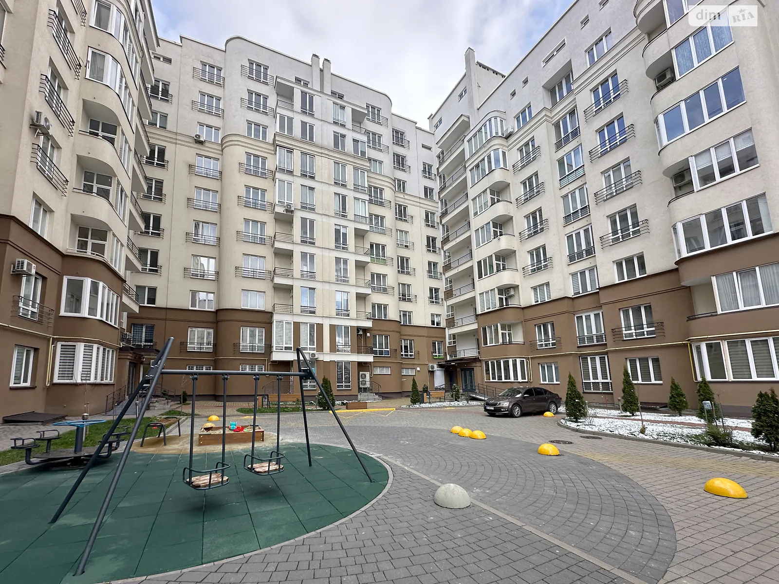 Продается 2-комнатная квартира 61.6 кв. м в Львове, ул. Стрыйская - фото 1