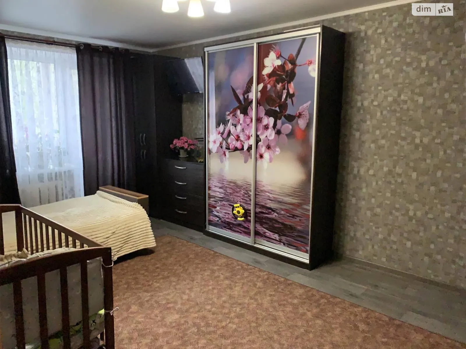 Продается 1-комнатная квартира 31 кв. м в Ровно, просп. Генерала Безручка - фото 1
