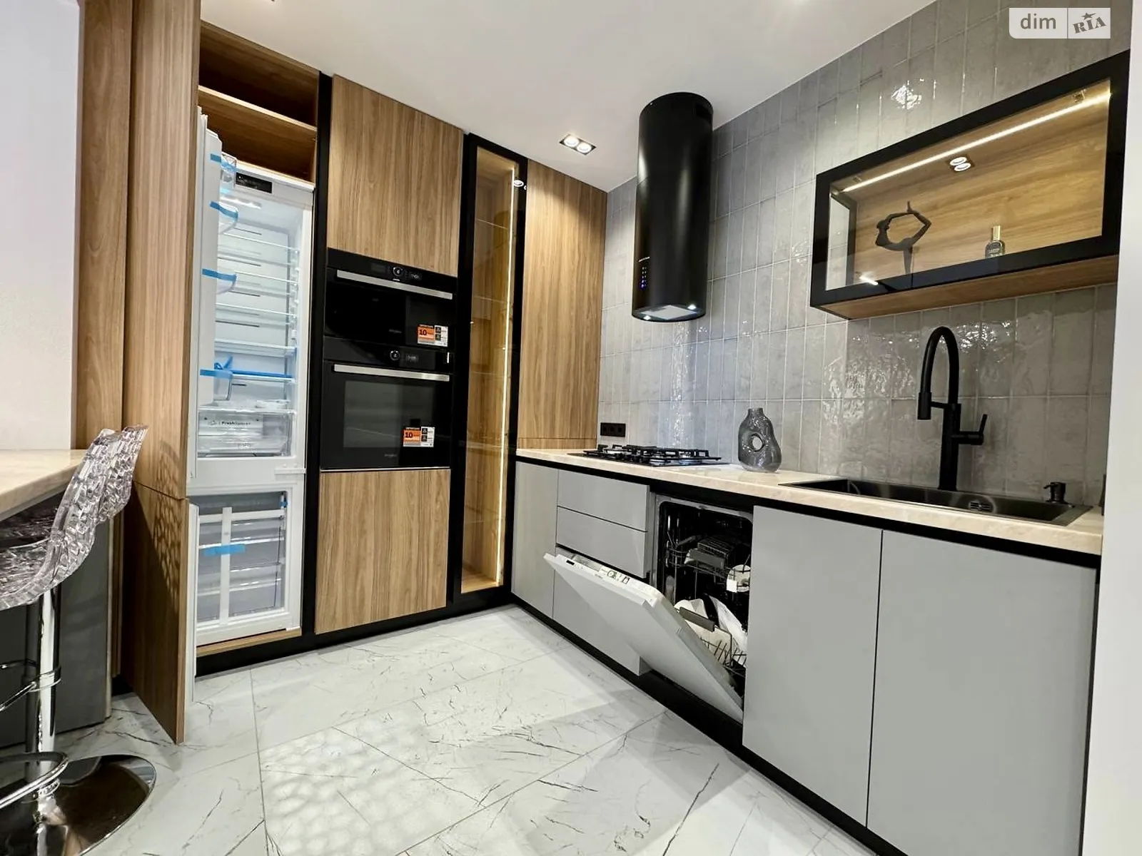 Продается дом на 2 этажа 110 кв. м с мебелью, цена: 145000 $ - фото 1