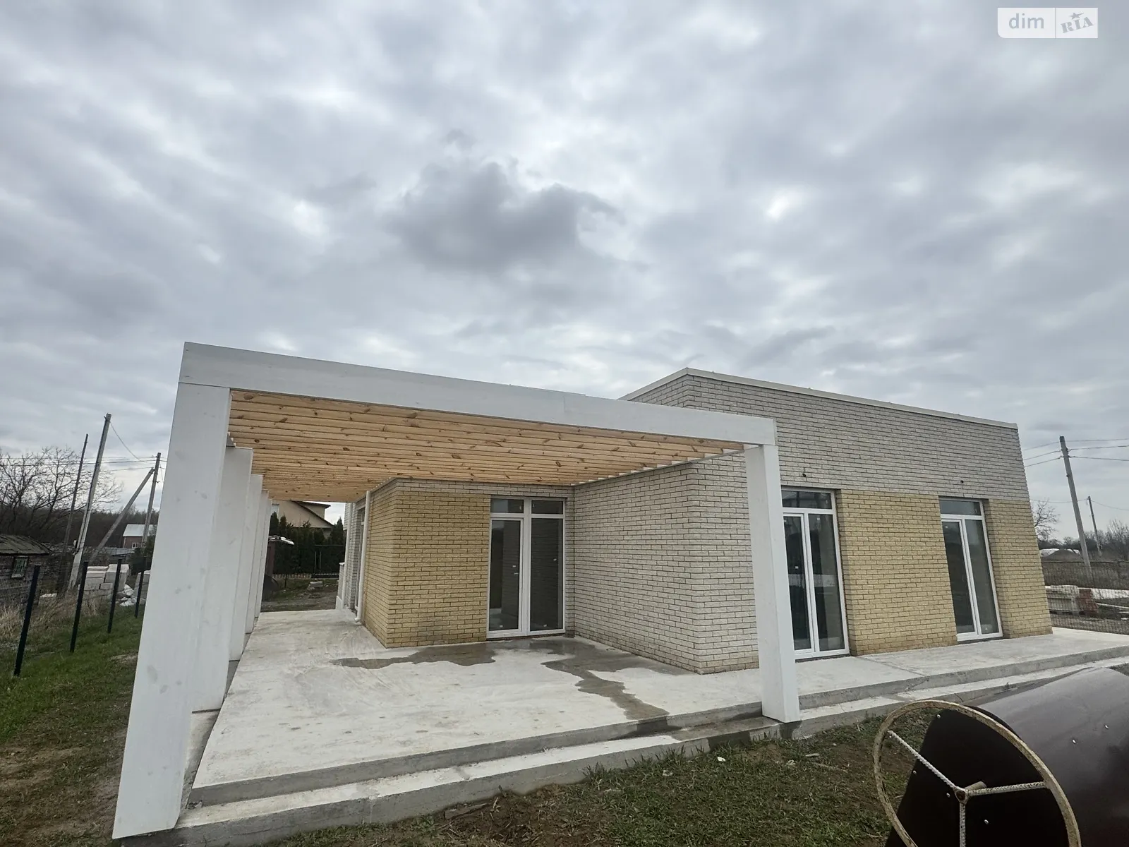 Продается одноэтажный дом 110 кв. м с балконом, цена: 80000 $ - фото 1