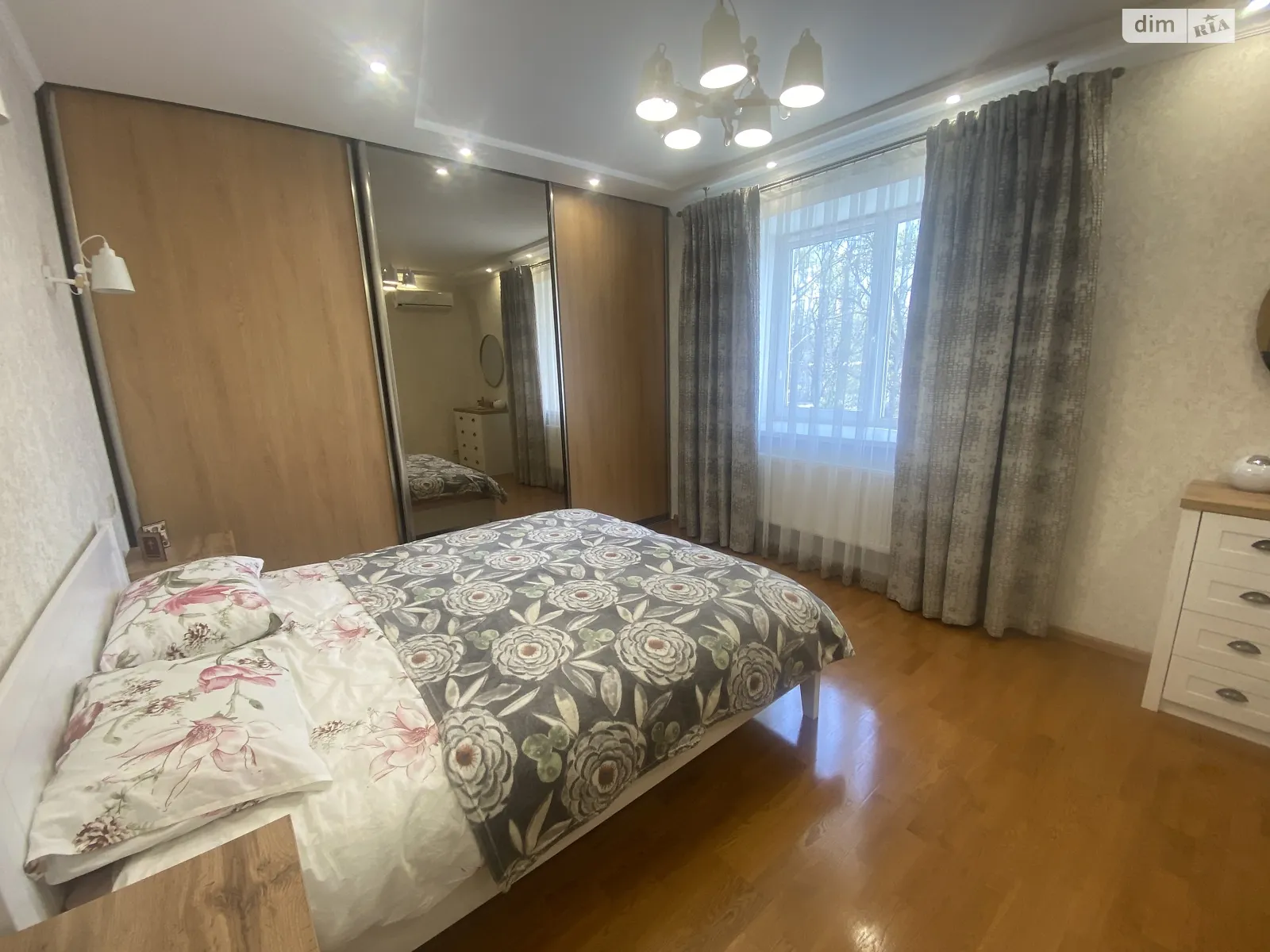 Продається 3-кімнатна квартира 87.5 кв. м у Дніпрі, цена: 99000 $ - фото 1