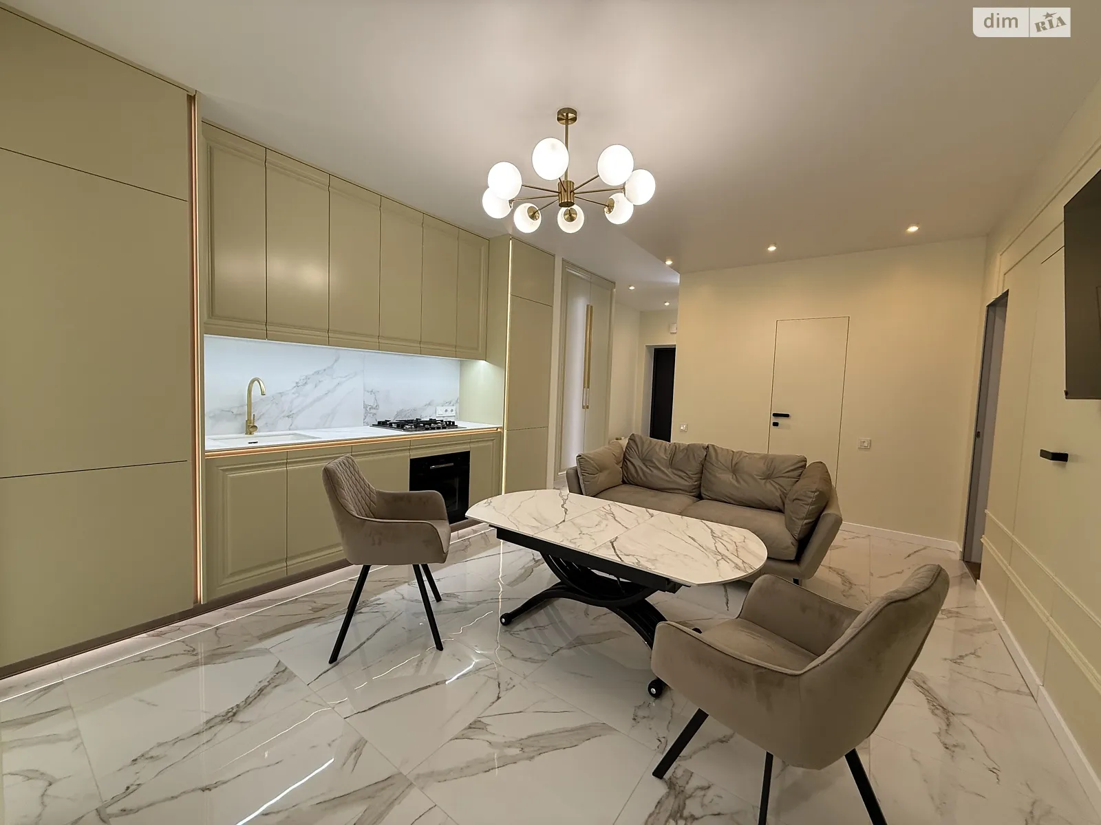 2-комнатная квартира 55 кв. м в Тернополе, пер. Галицкий - фото 1