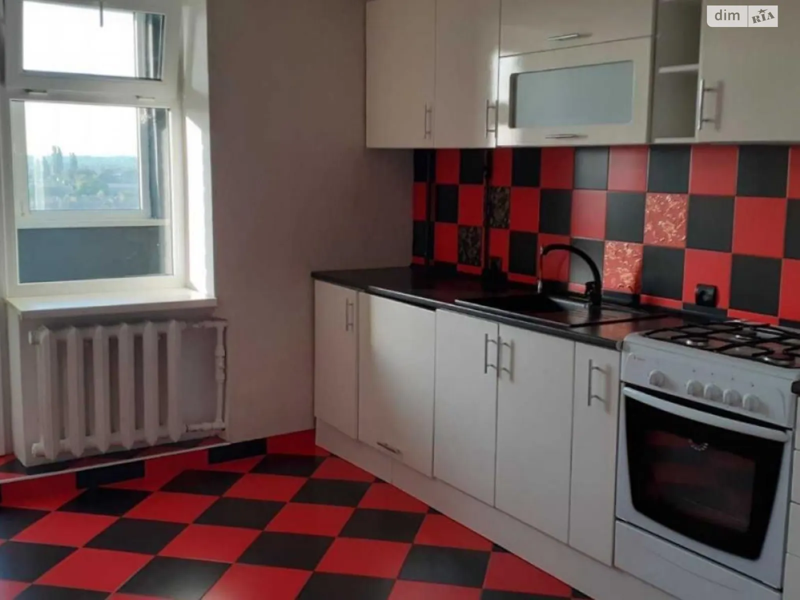 Продается 1-комнатная квартира 46.9 кв. м в Одессе, ул. Сергея Ядова, 28 - фото 1
