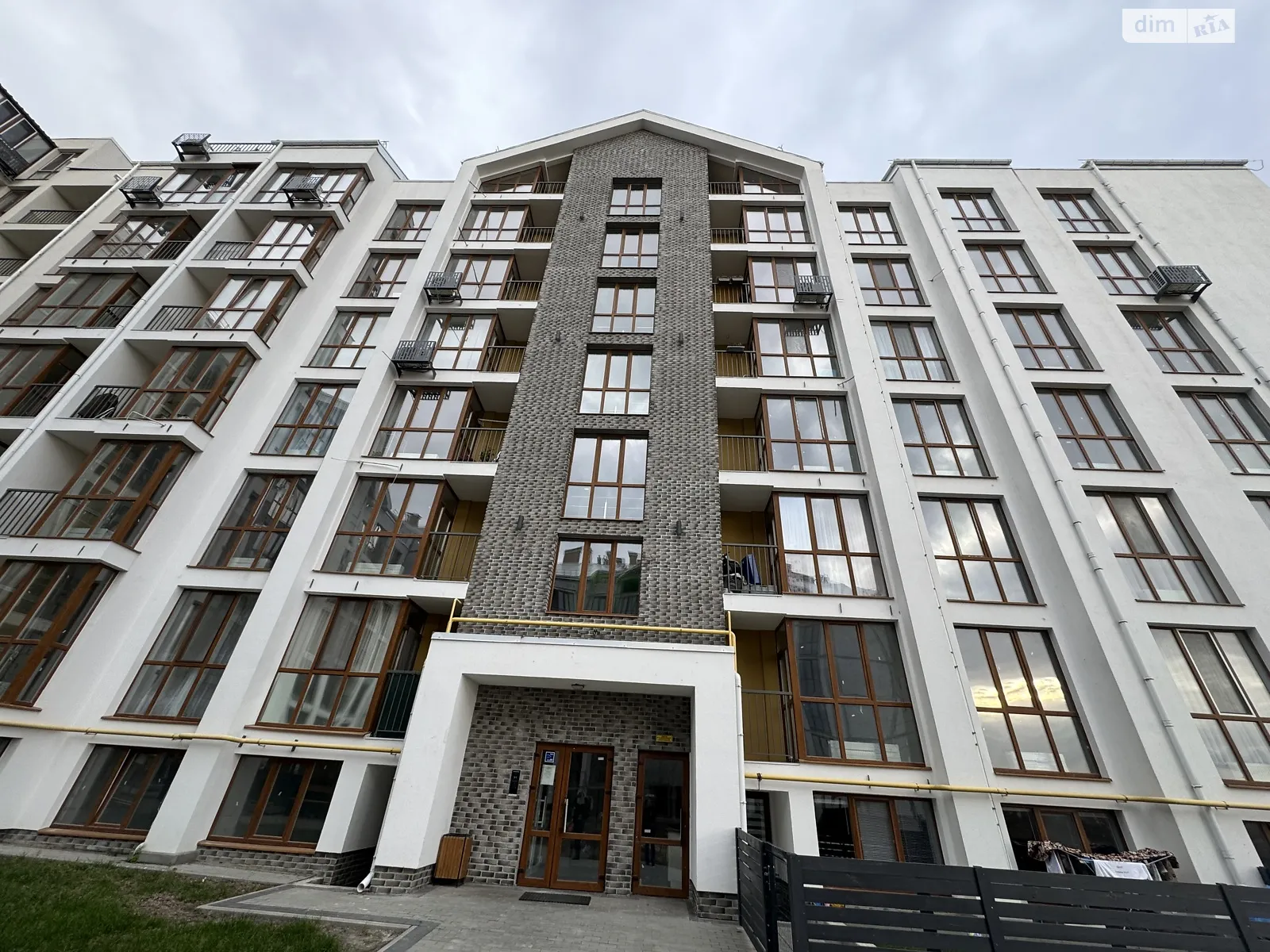 Продается 1-комнатная квартира 38.5 кв. м в Гостомеле, ул. Богдана Хмельницкого(Кирова), 3Є - фото 1
