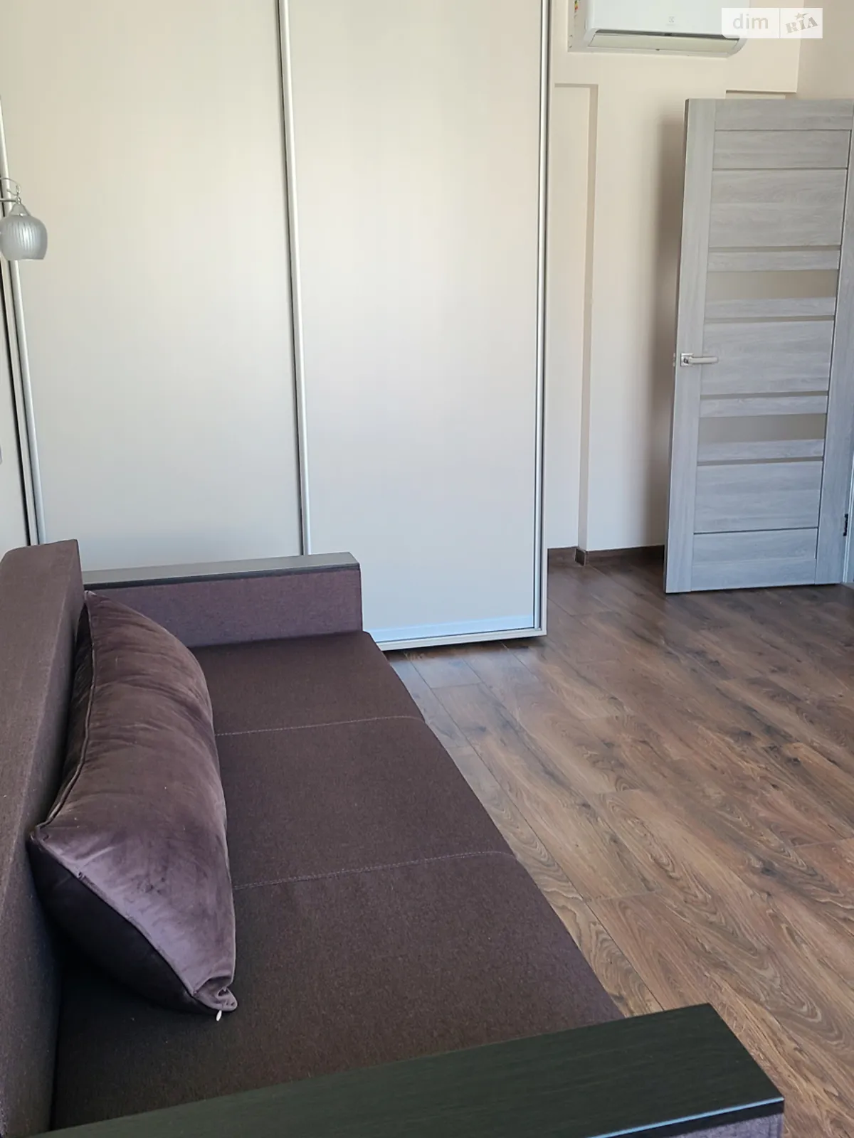 Продається 1-кімнатна квартира 43 кв. м у Одесі, вул. Будівельна - фото 1