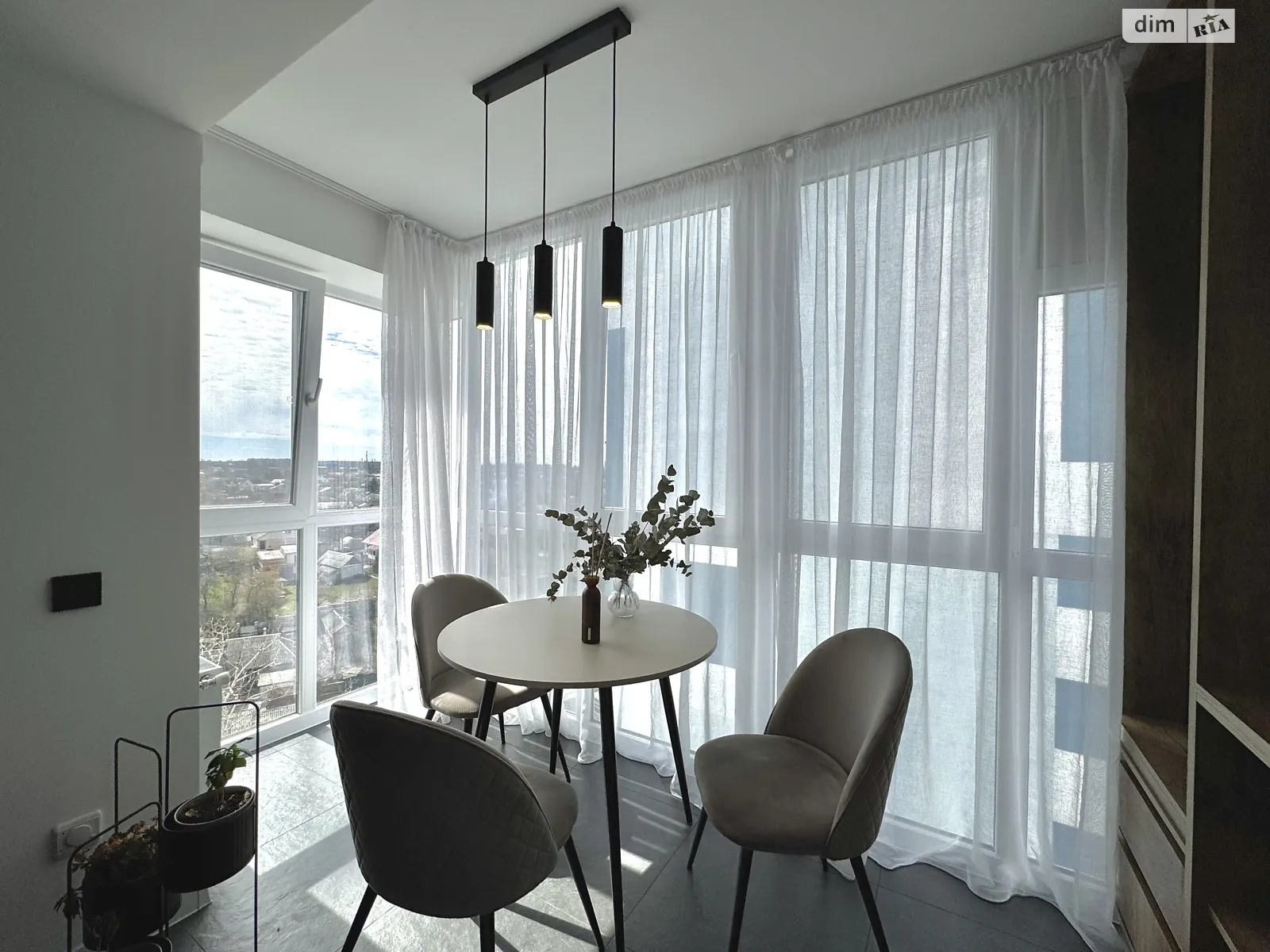 Продается 2-комнатная квартира 77 кв. м в Чернигове, ул. Казацкая, 9А - фото 1