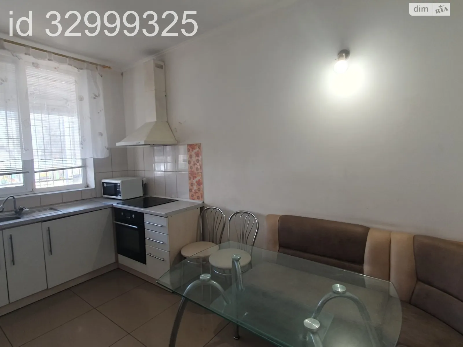 Сдается в аренду дом на 3 этажа 180 кв. м с бассейном, цена: 10999 грн - фото 1