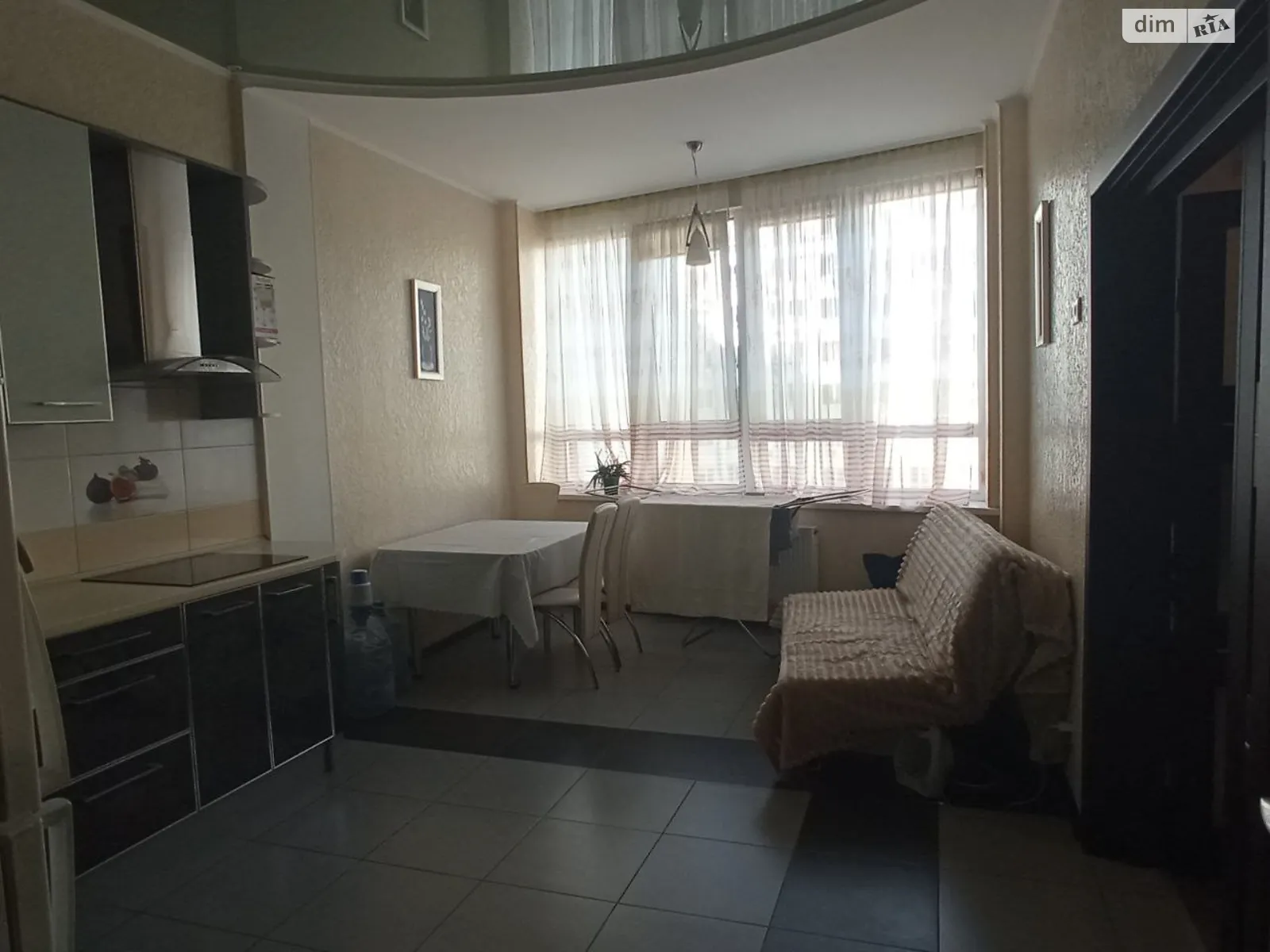 Продается 1-комнатная квартира 49 кв. м в Одессе, ул. Армейская - фото 1