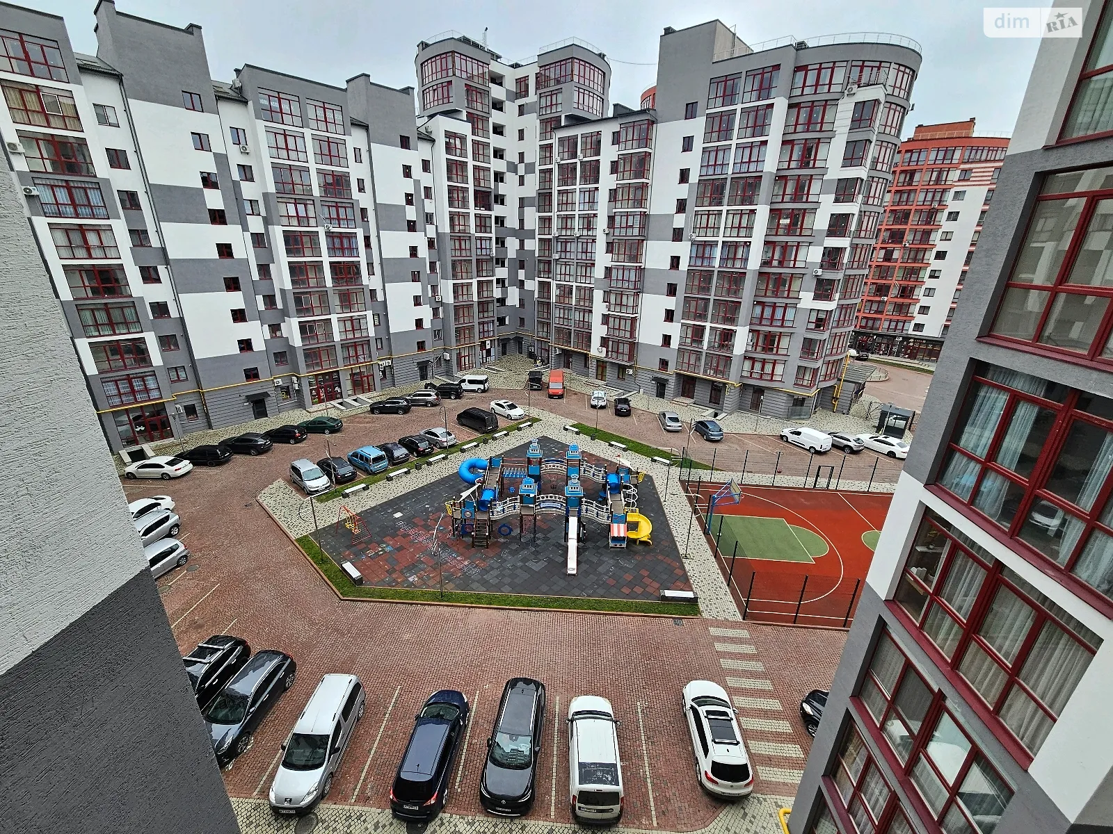 Продається 2-кімнатна квартира 82 кв. м у Вовчинцю, вул. Європейська - фото 1