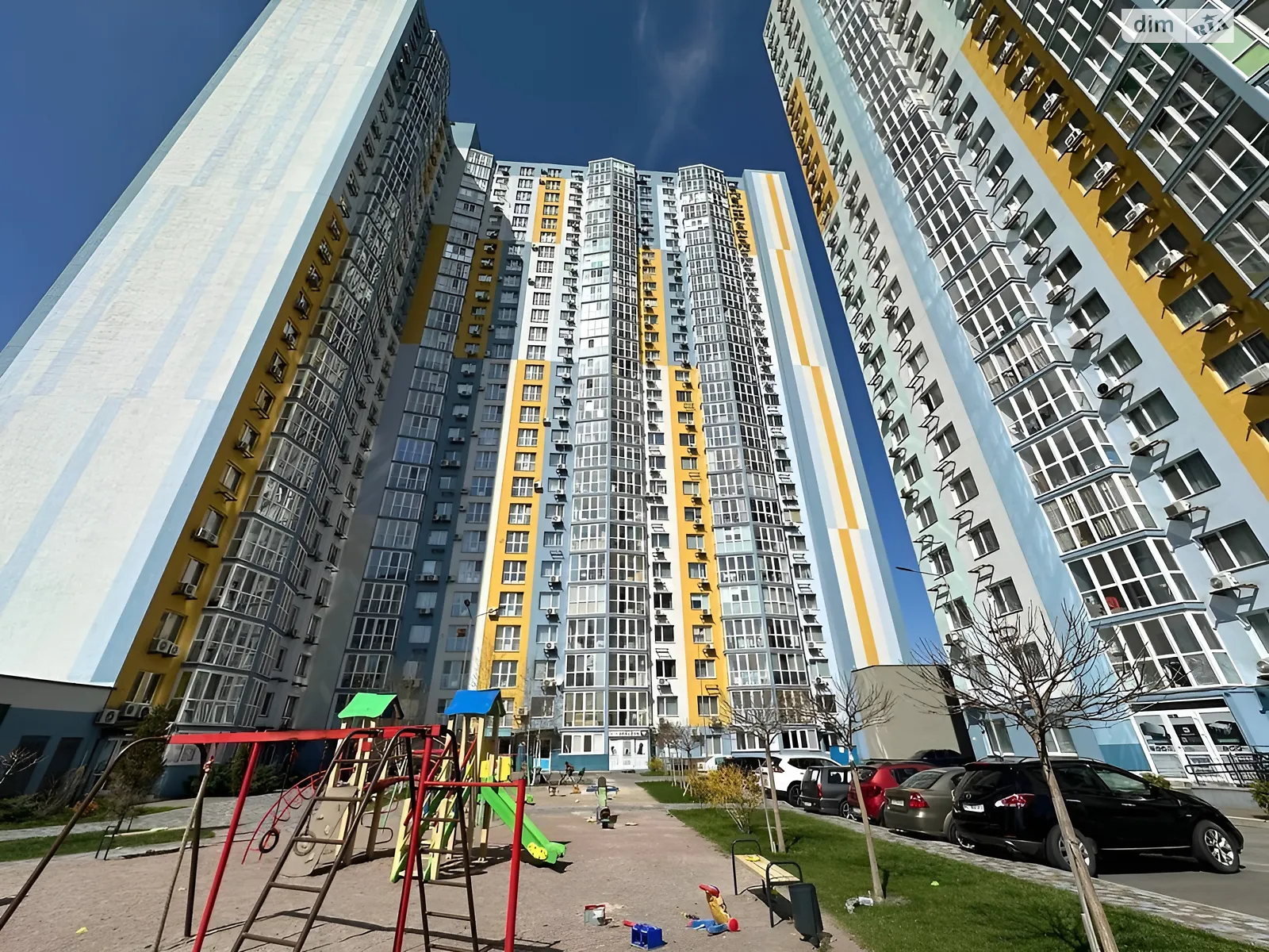 Продается 3-комнатная квартира 84 кв. м в Киеве, ул. Вишняковская, 4 - фото 1