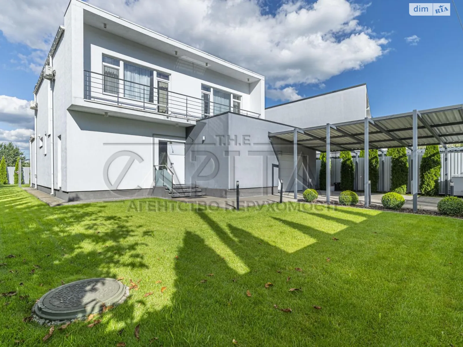 Продается дом на 2 этажа 241 кв. м с террасой, цена: 670000 $ - фото 1