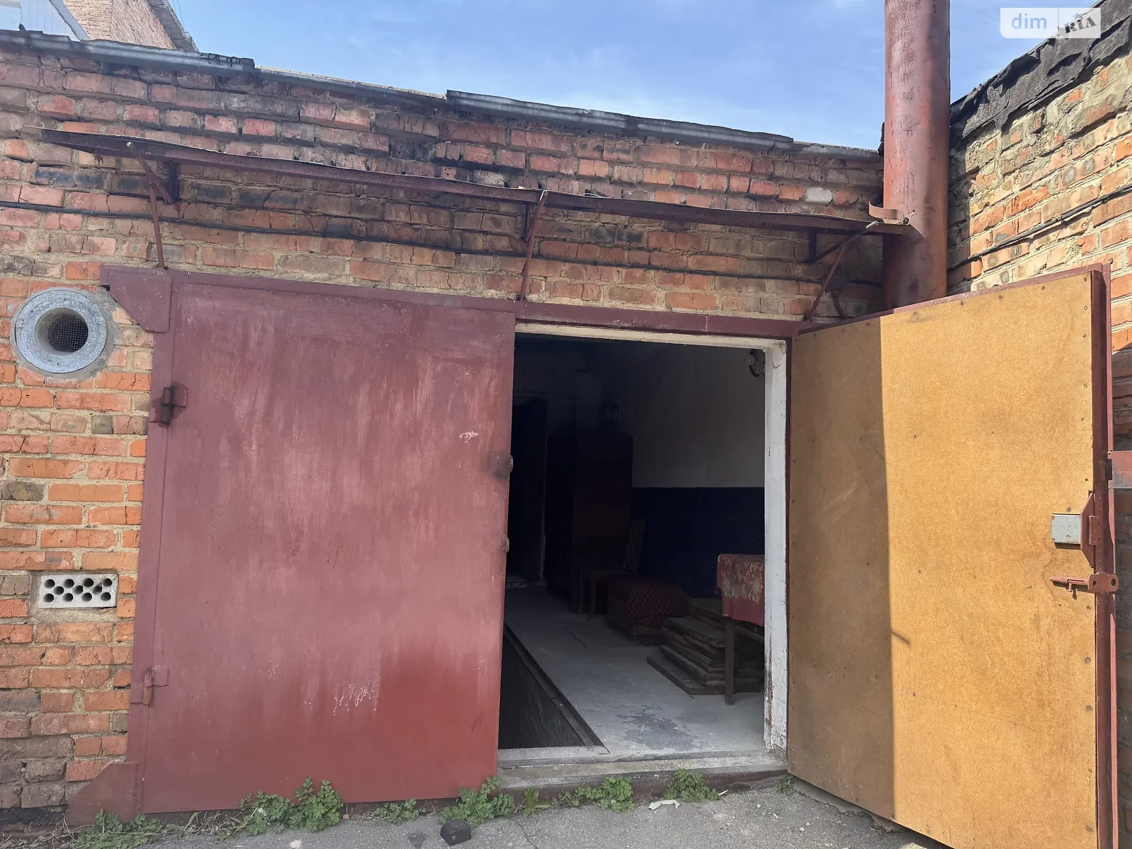 Продається окремий гараж під легкове авто на 48 кв. м, цена: 5800 $ - фото 1