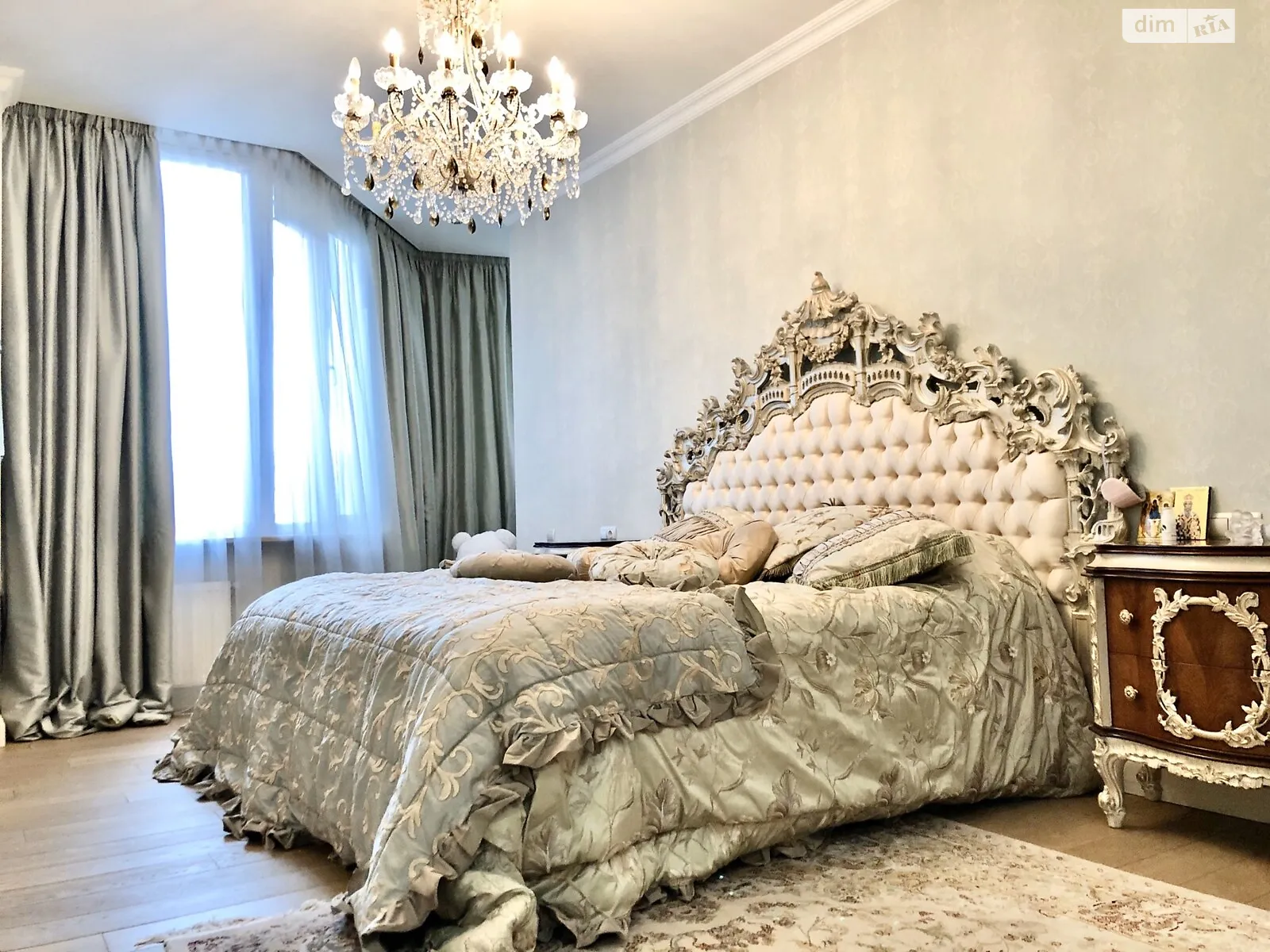 Сдается в аренду 3-комнатная квартира 133 кв. м в Киеве, ул. Василия Тютюнника, 37/1 - фото 1