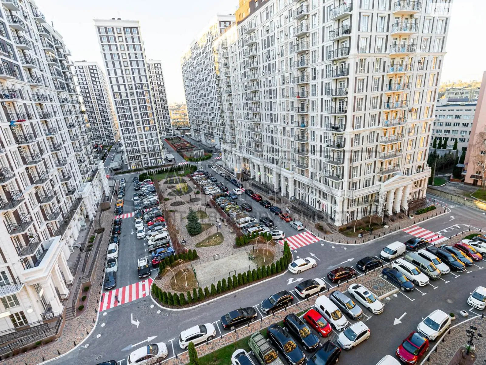 Продається 3-кімнатна квартира 79.7 кв. м у Києві, цена: 108000 $ - фото 1