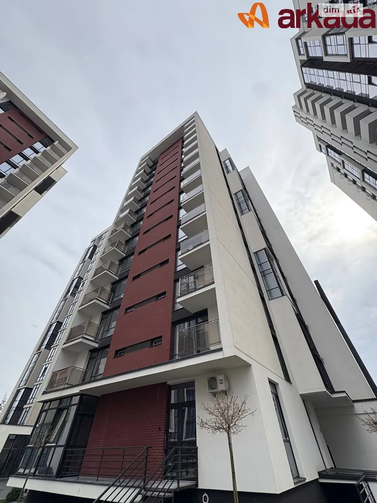 Продается 2-комнатная квартира 76.1 кв. м в Ивано-Франковске, ул. Ленкавского, 34 корпус 5 - фото 1