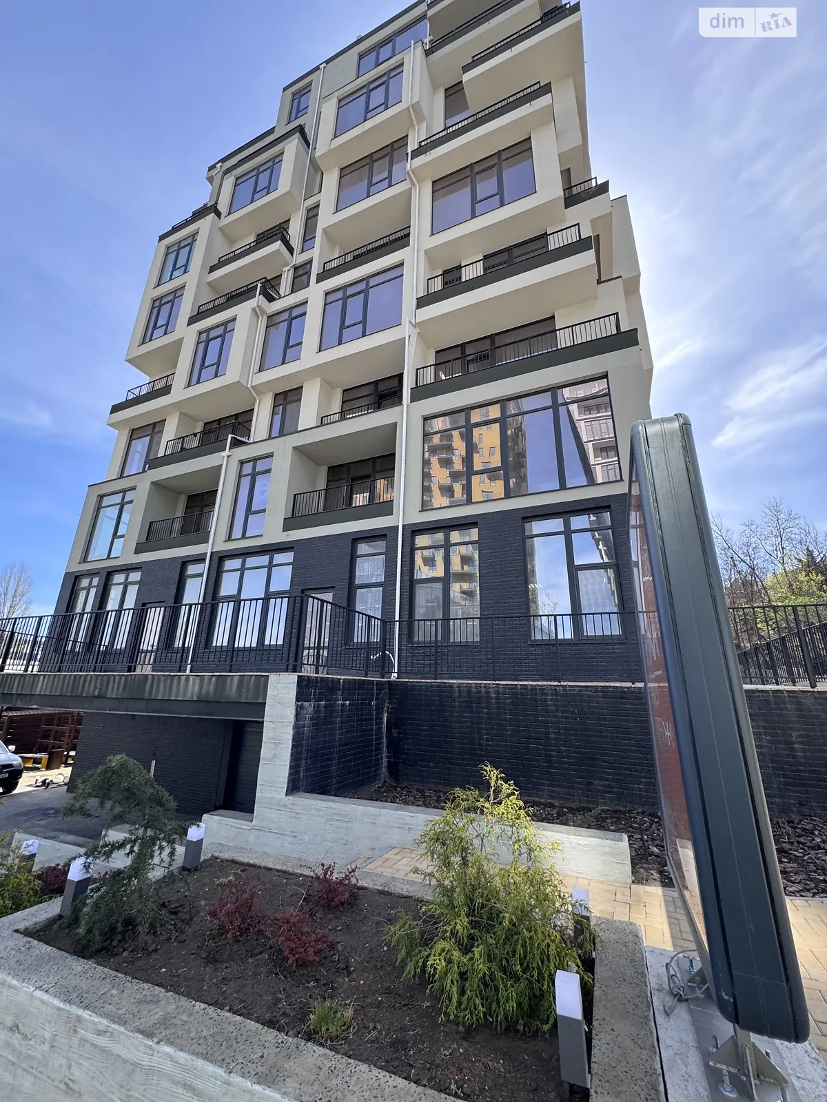 Продається 1-кімнатна квартира 35.3 кв. м у Одесі, вул. Приморська, 47Е/2 - фото 1