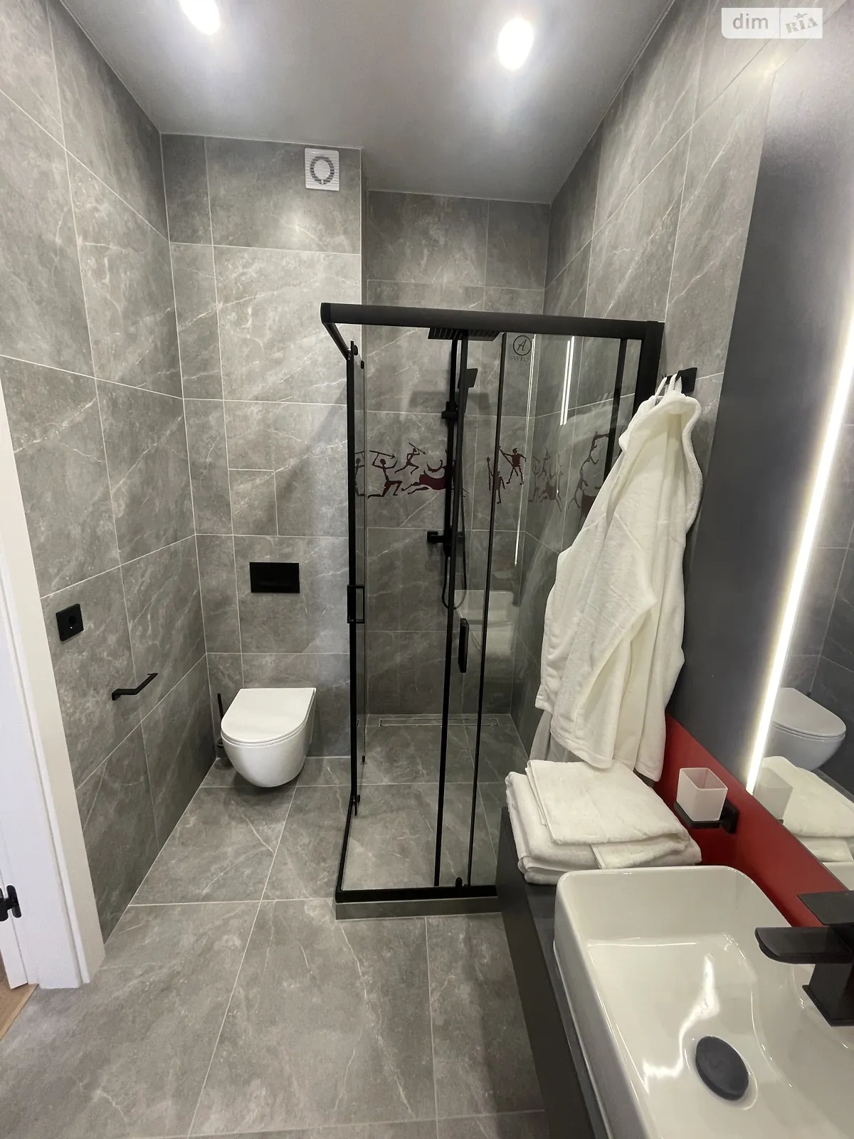 Продається 1-кімнатна квартира 34 кв. м у Одесі, вул. Приморська, 47Е/1 - фото 1
